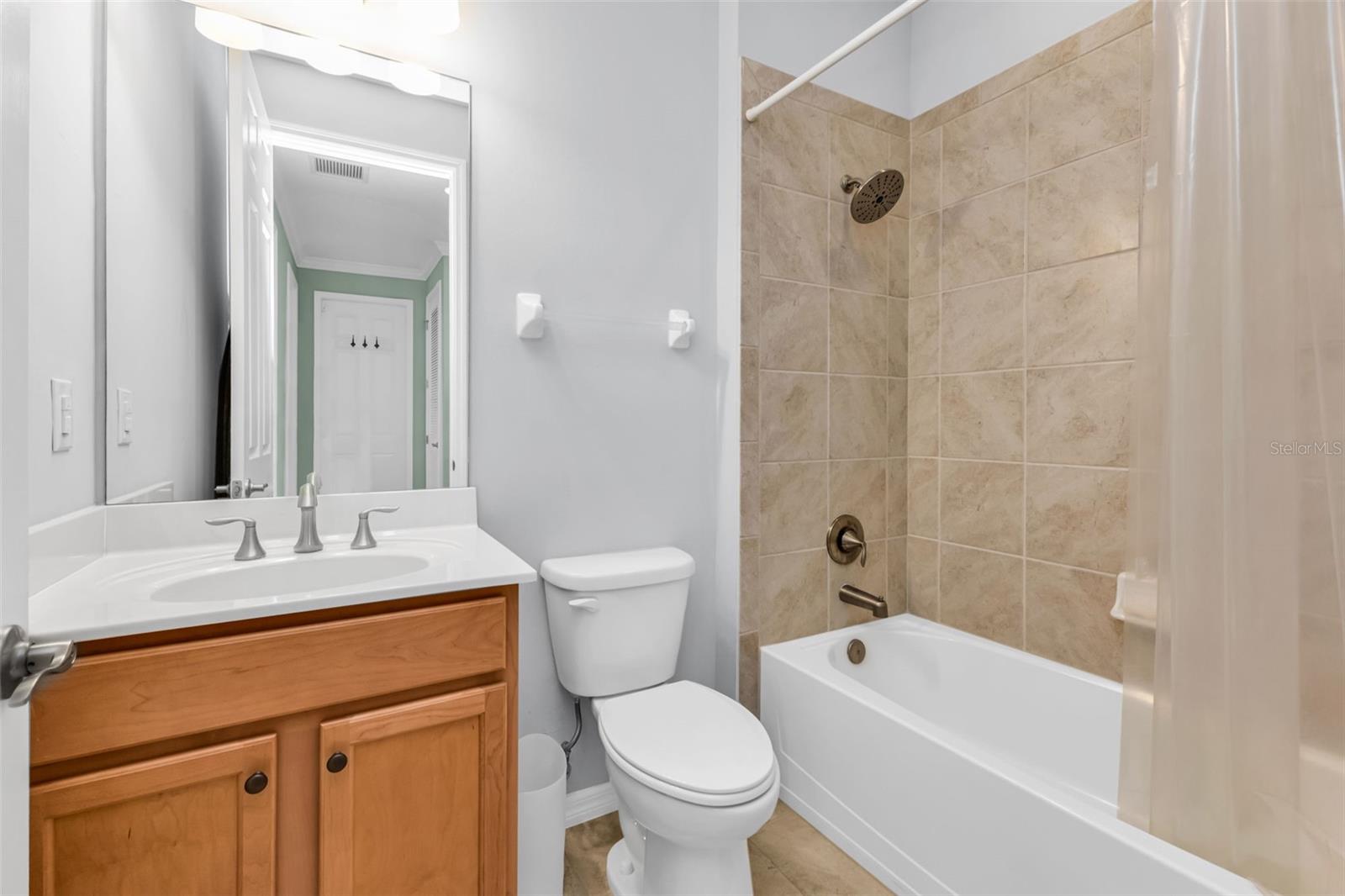 CARIBBEAN VILLAGE - Residential