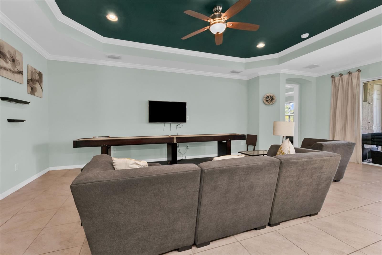 CARIBBEAN VILLAGE - Residential