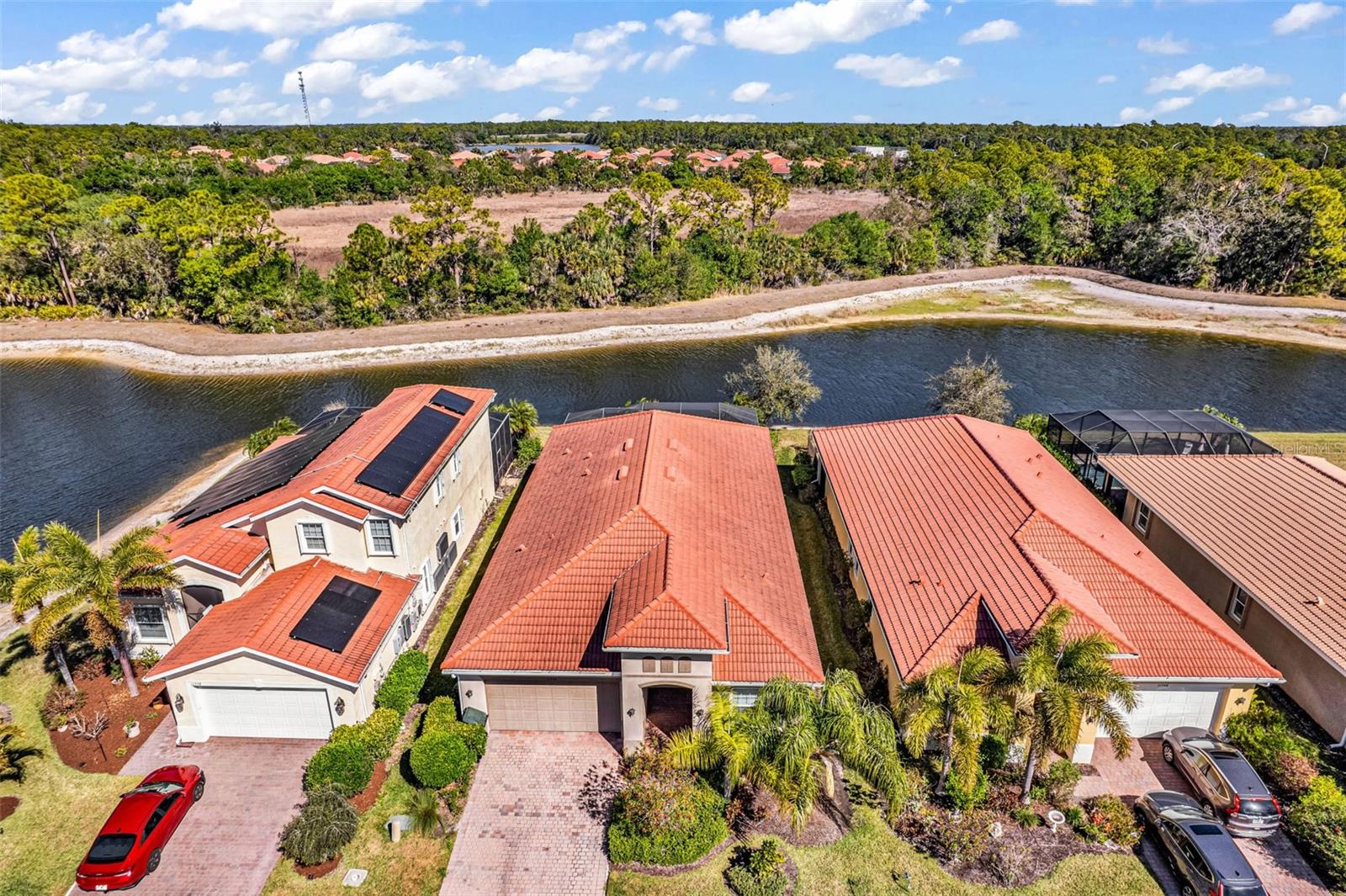 CARIBBEAN VILLAGE - Residential