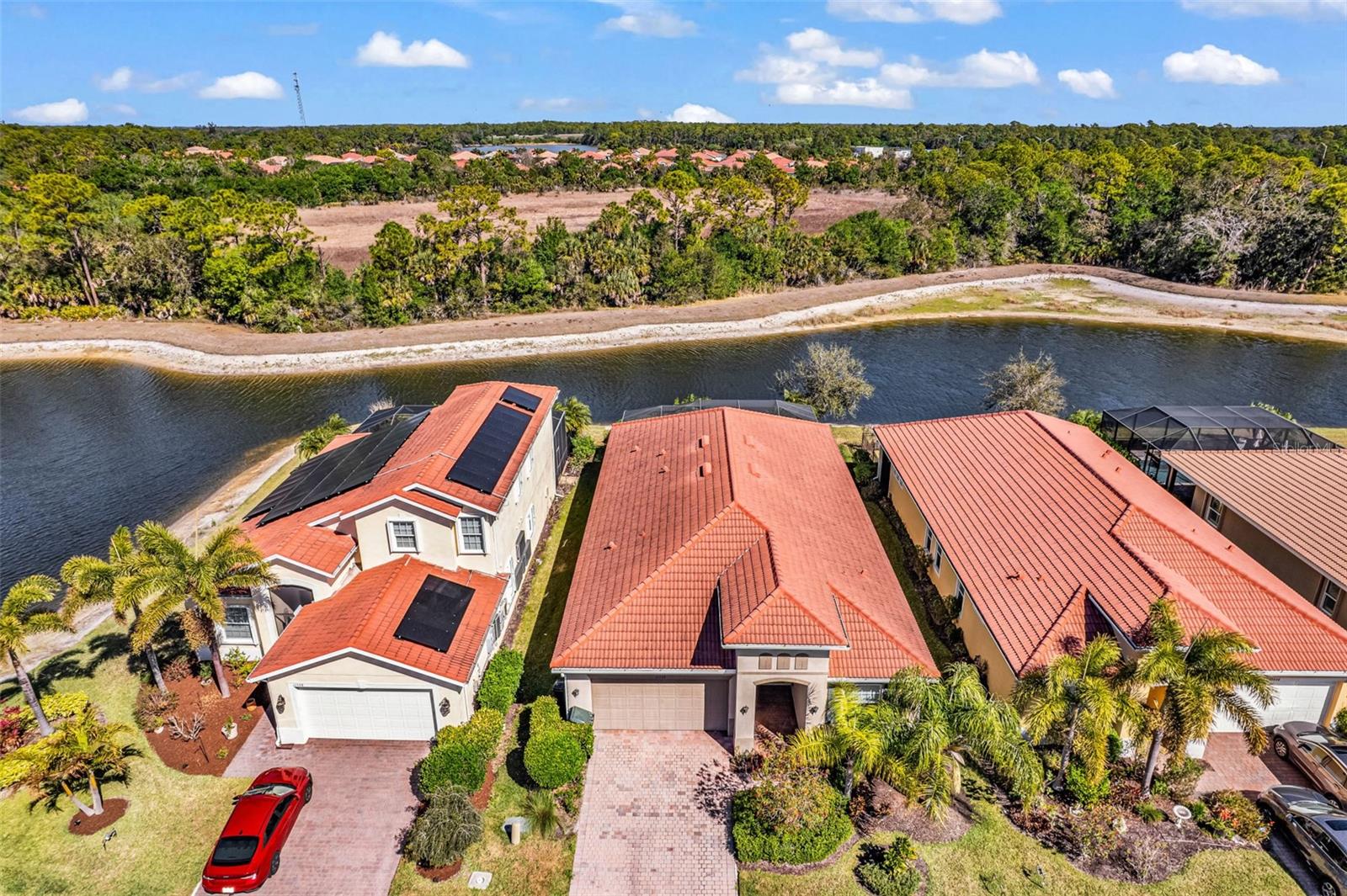 CARIBBEAN VILLAGE - Residential