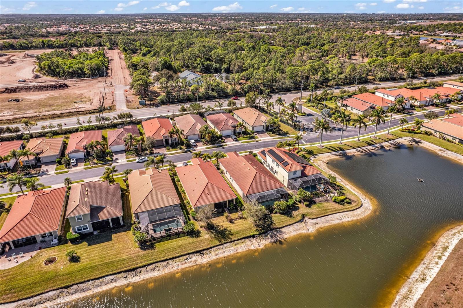 CARIBBEAN VILLAGE - Residential