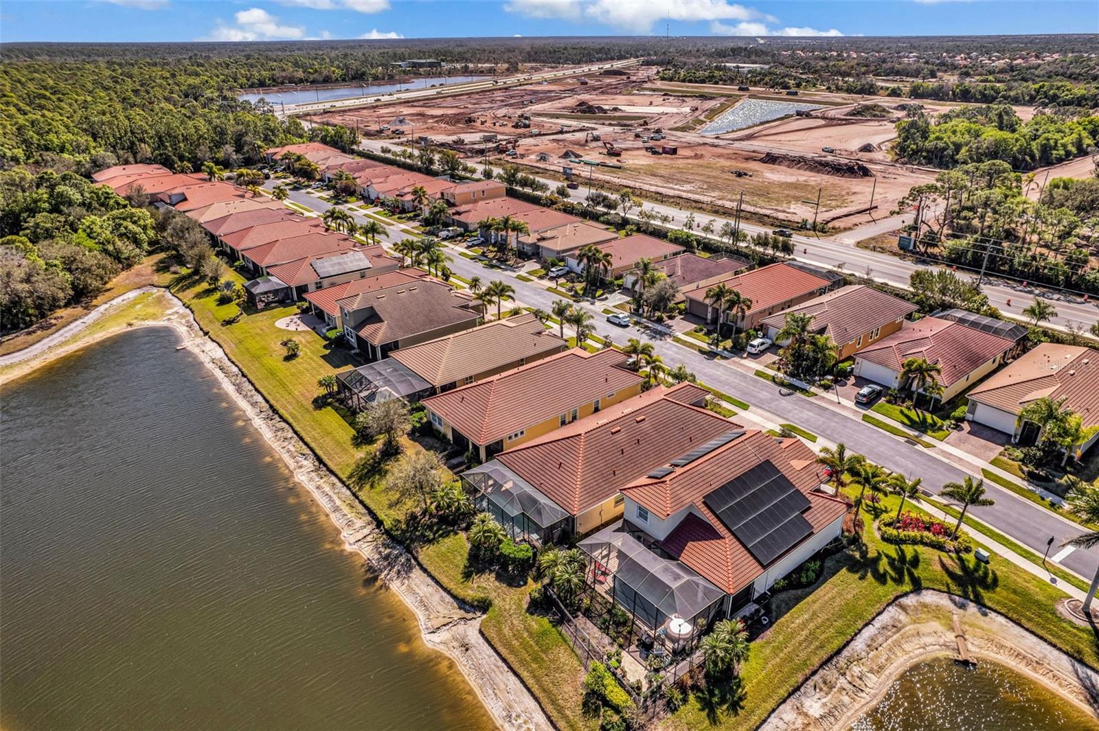 CARIBBEAN VILLAGE - Residential