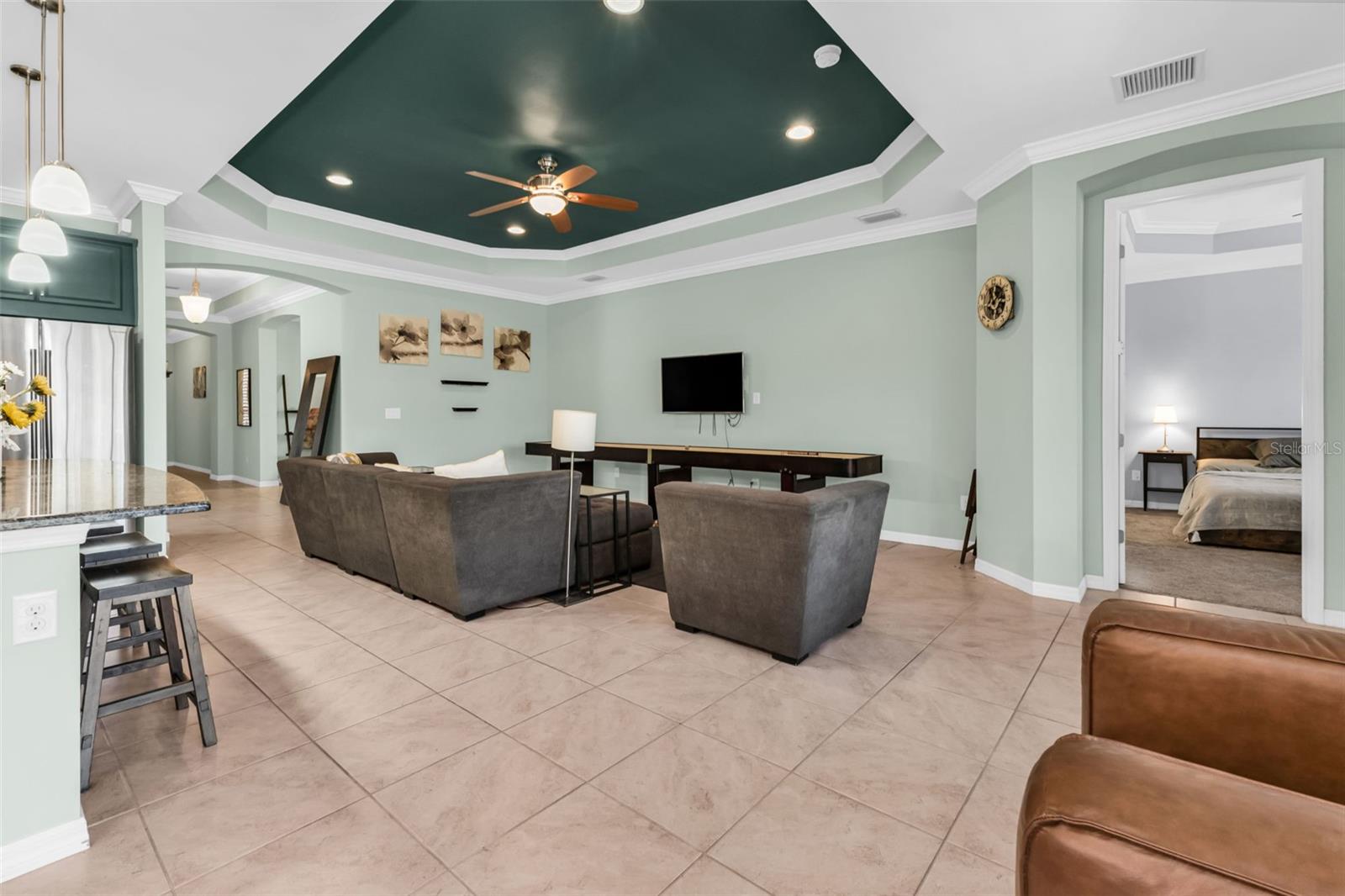 CARIBBEAN VILLAGE - Residential