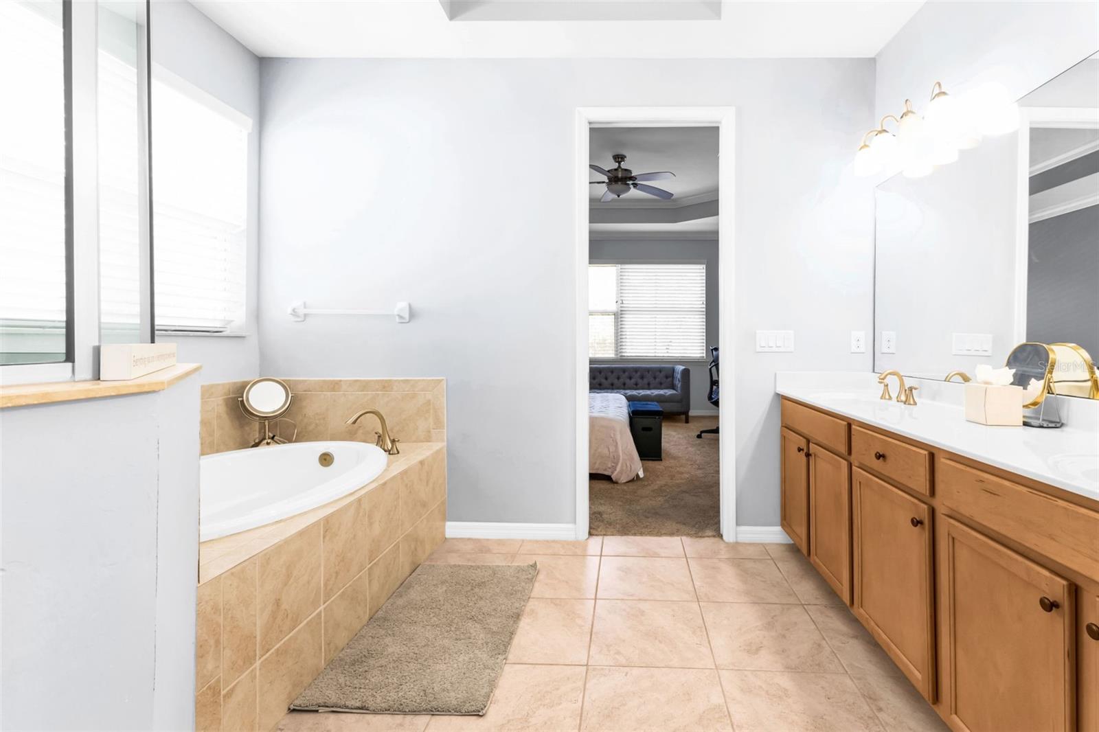 CARIBBEAN VILLAGE - Residential