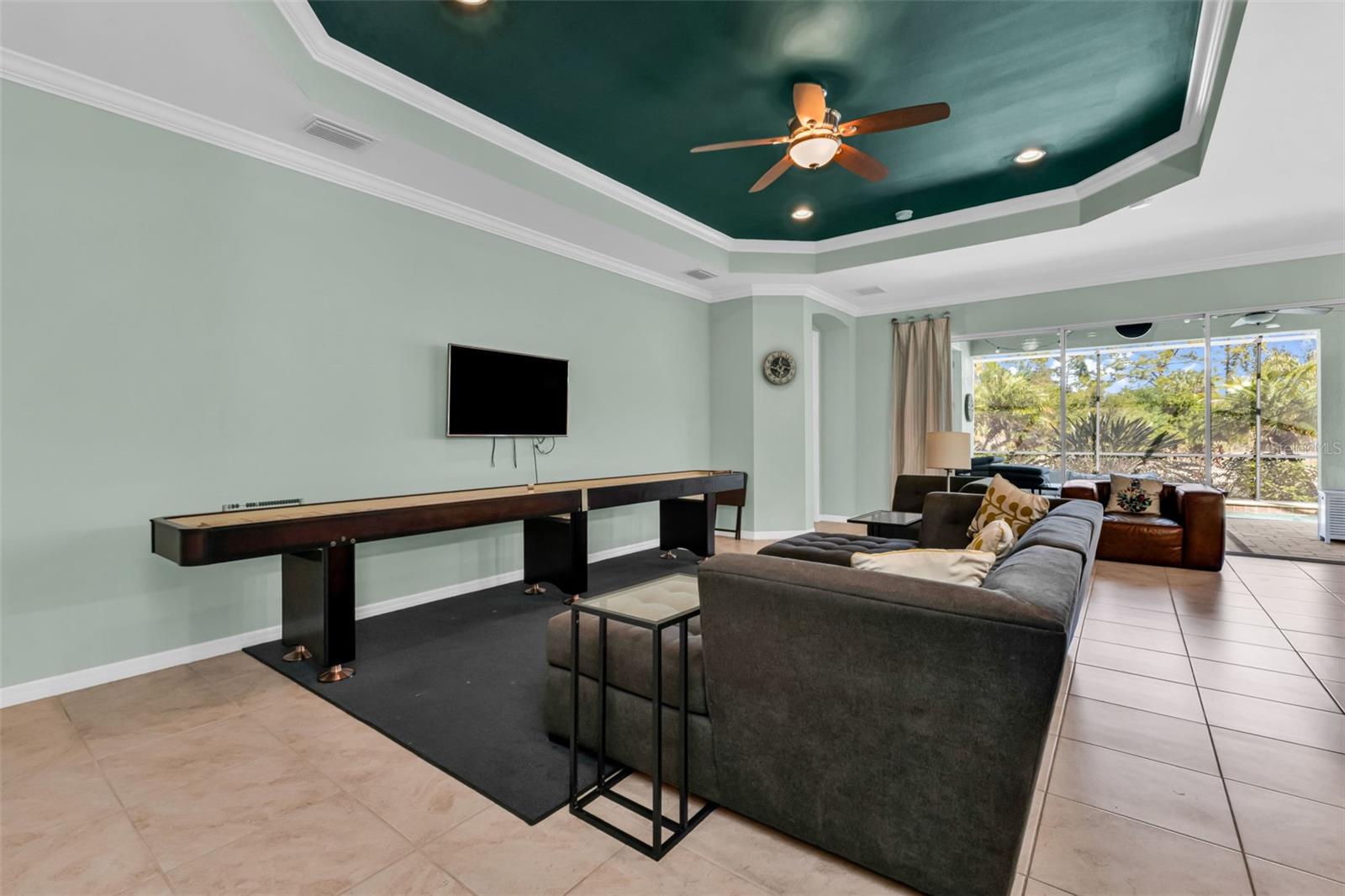 CARIBBEAN VILLAGE - Residential