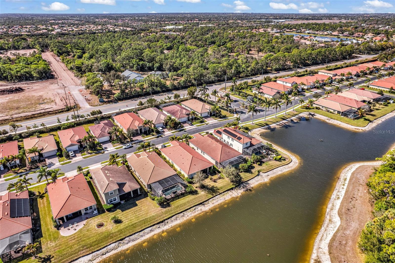 CARIBBEAN VILLAGE - Residential