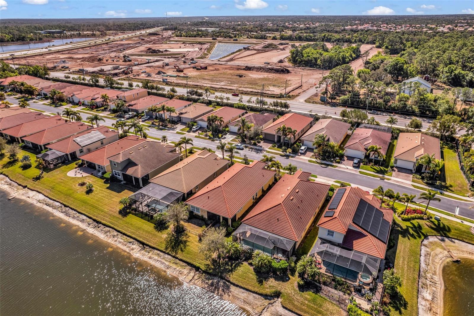 CARIBBEAN VILLAGE - Residential