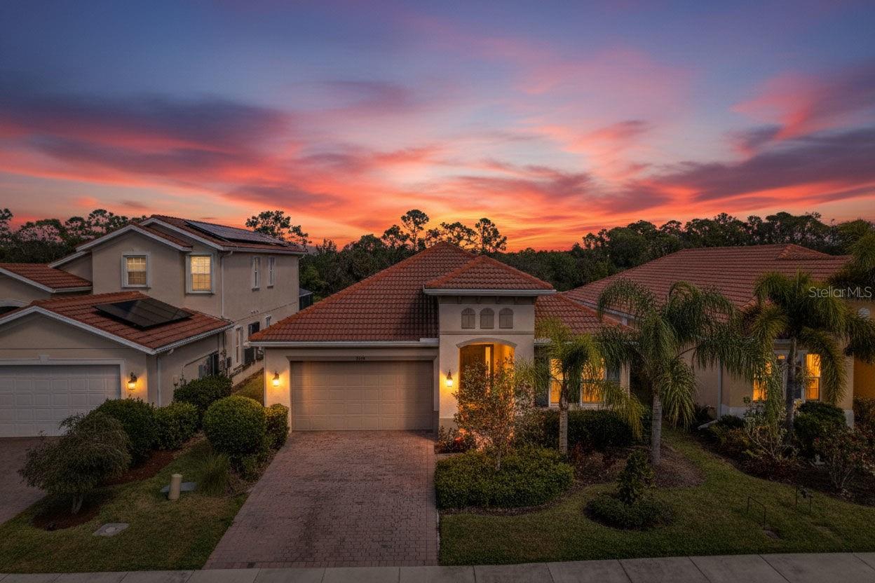 CARIBBEAN VILLAGE - Residential