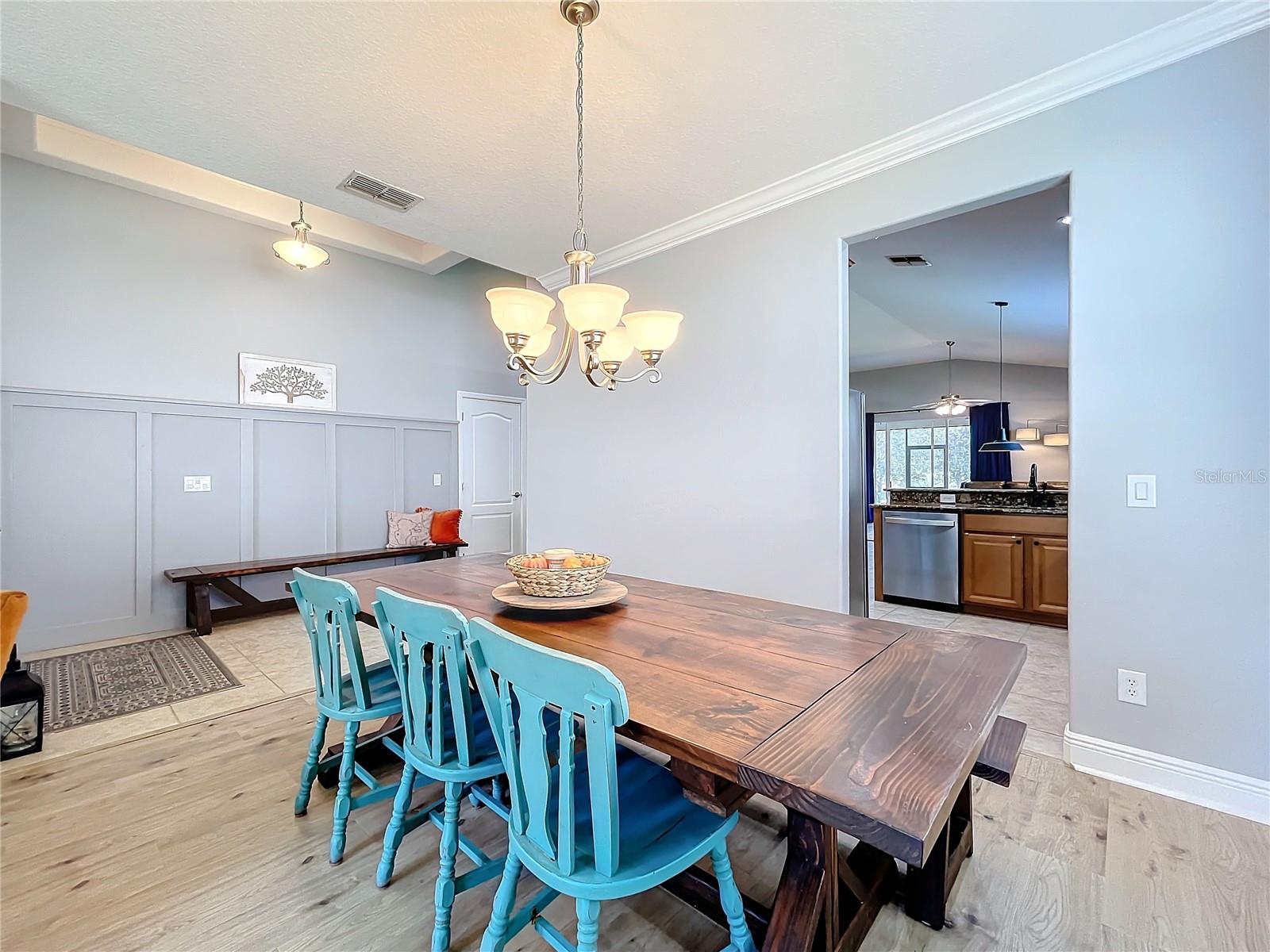 4850 ROYCE DRIVE