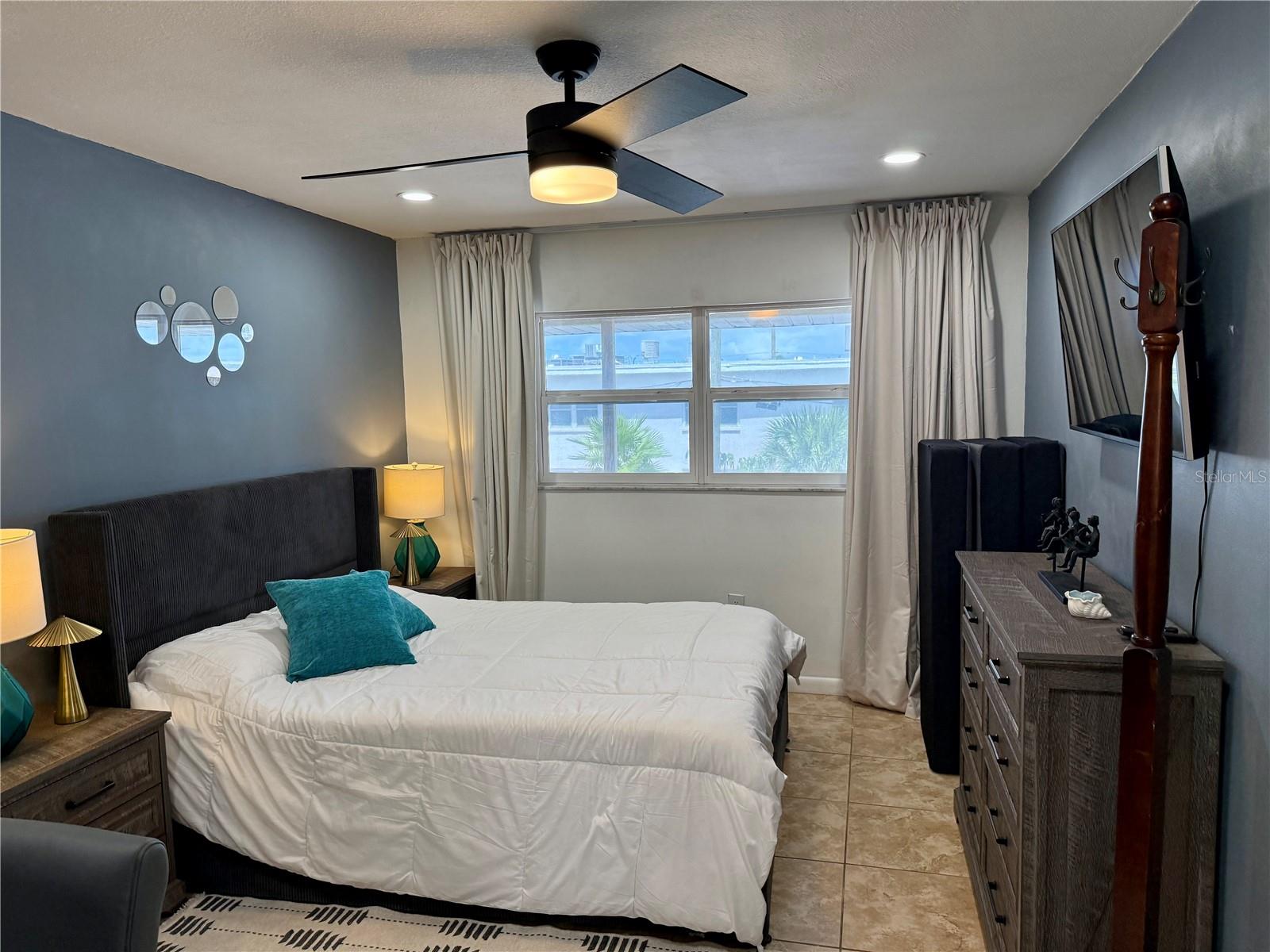BEACH PLAZA CONDO - Residential Lease