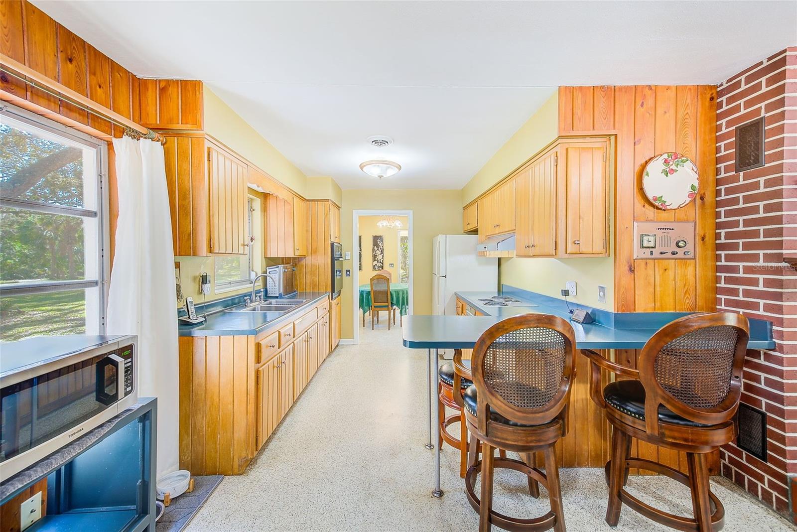 13450 WILCOX ROAD - Residential