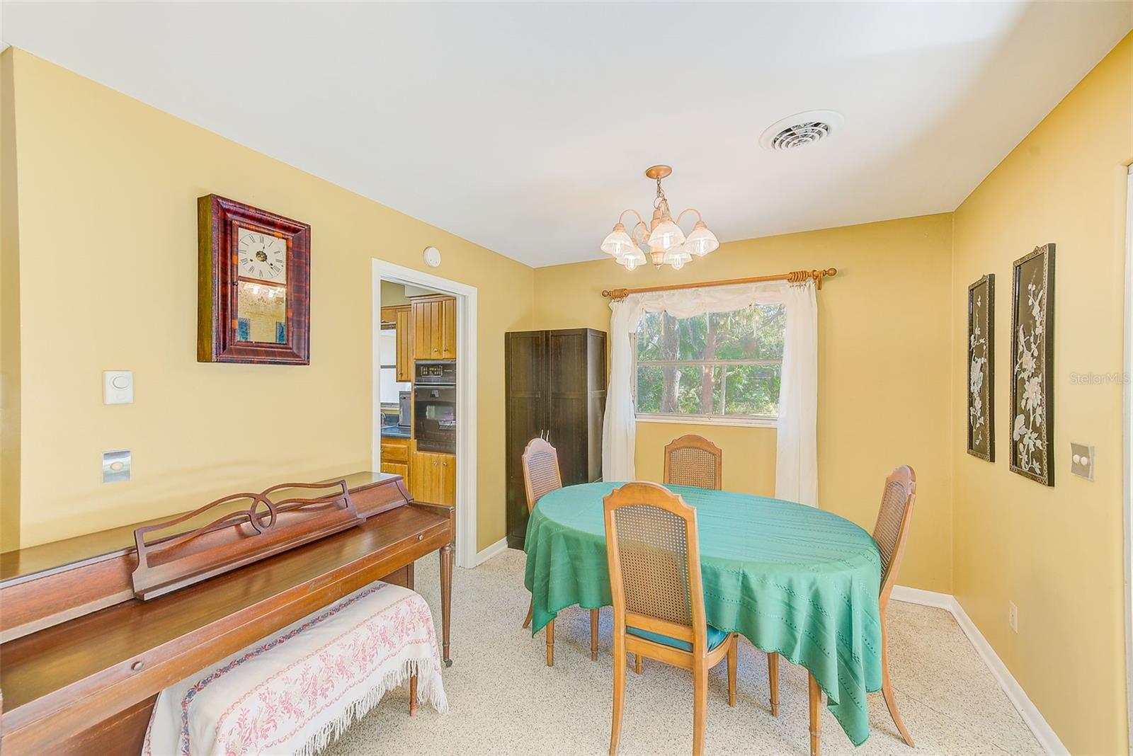 13450 WILCOX ROAD - Residential