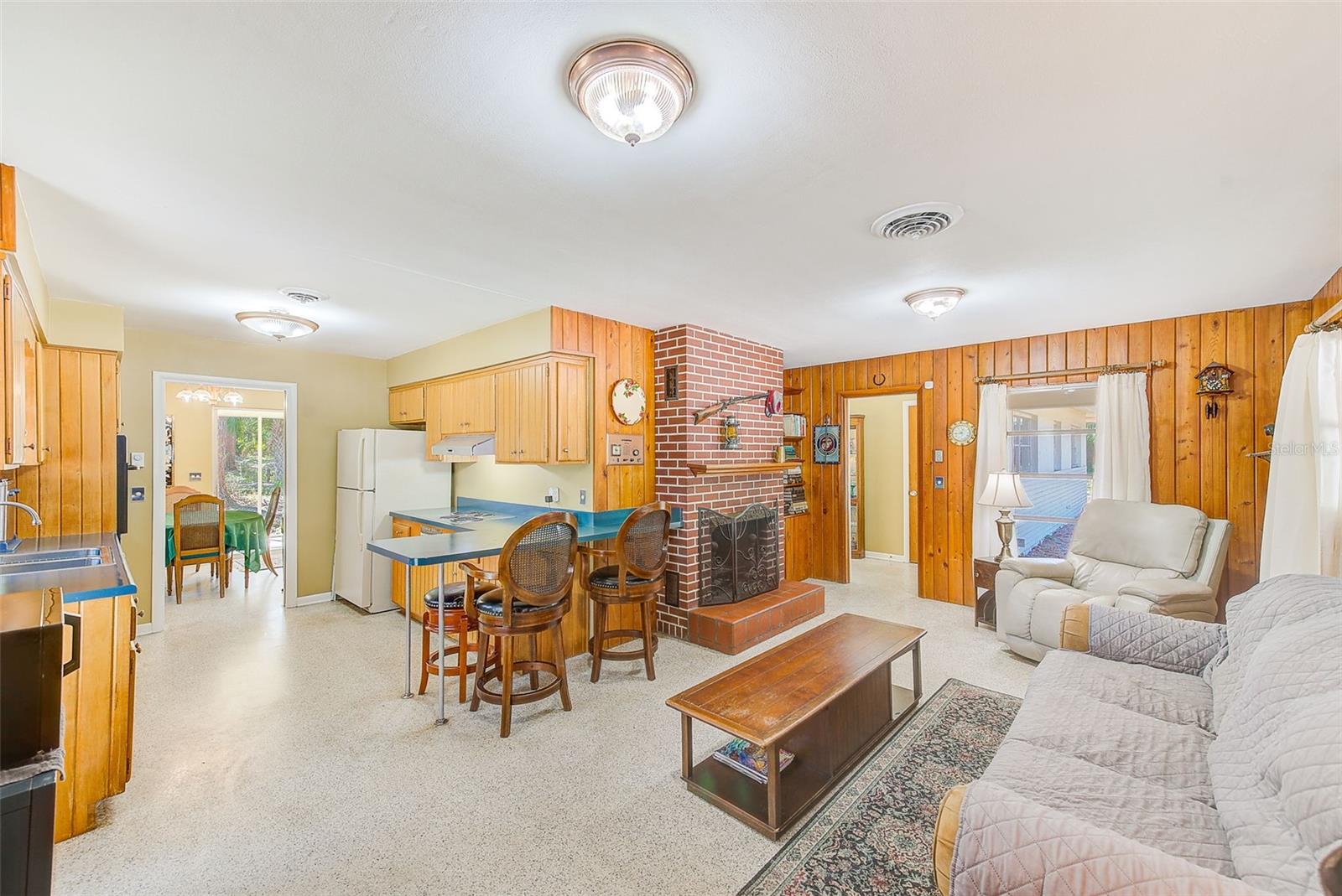 13450 WILCOX ROAD - Residential