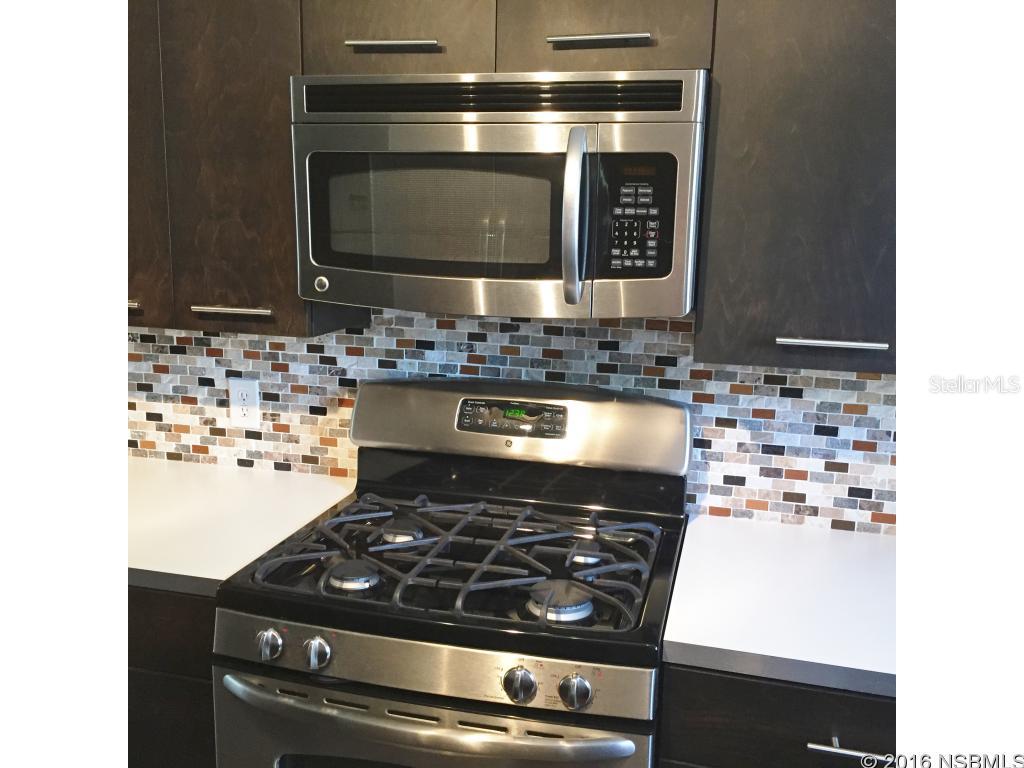 Riverside Park - Residential Lease