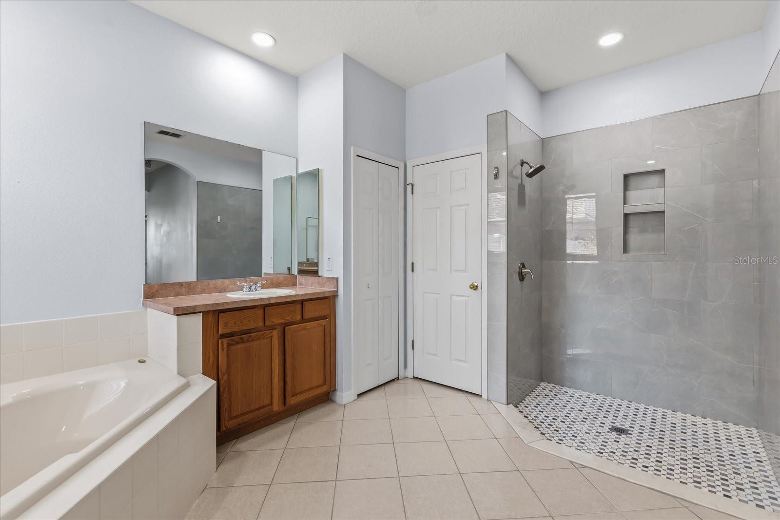 SAXON WOODS UNIT 03-A - Residential