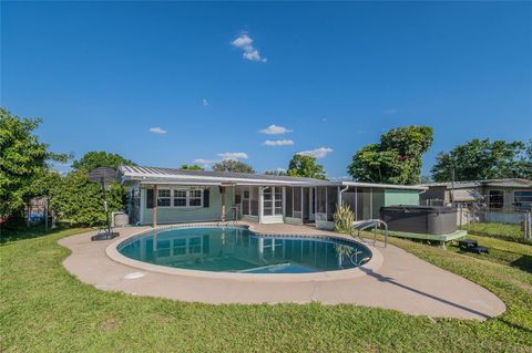 A home in LAKELAND