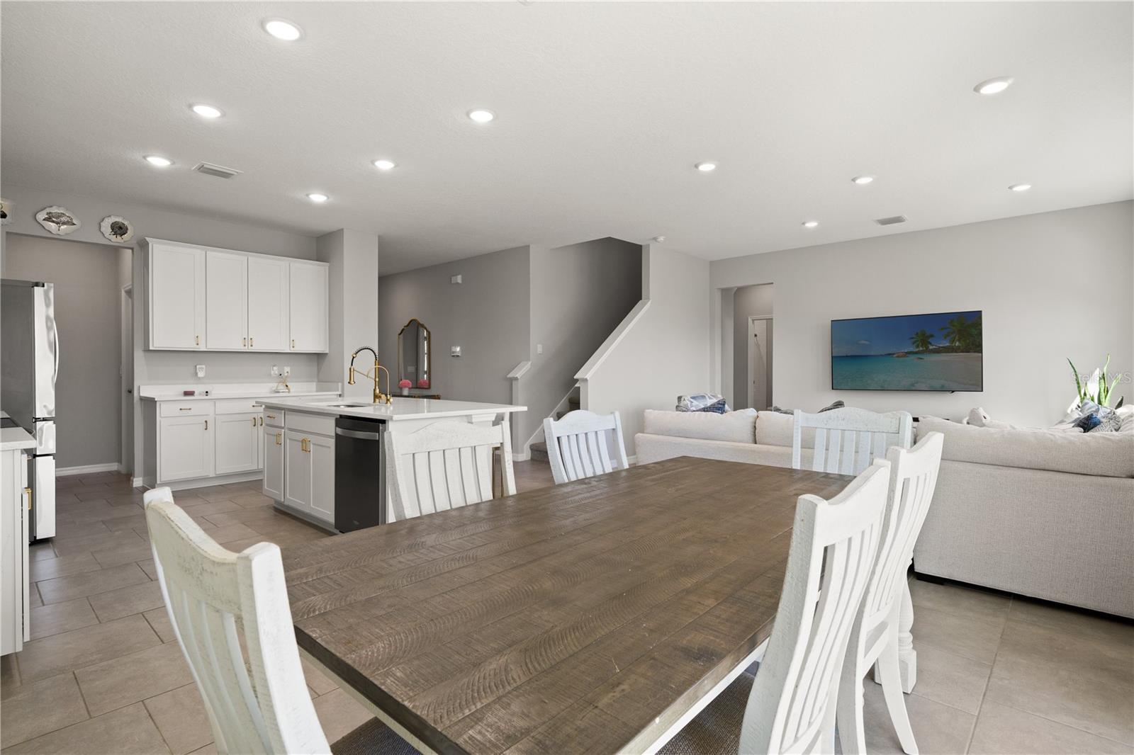 AVALON PARK WEST-NORTH PH 2 4 5 - Residential