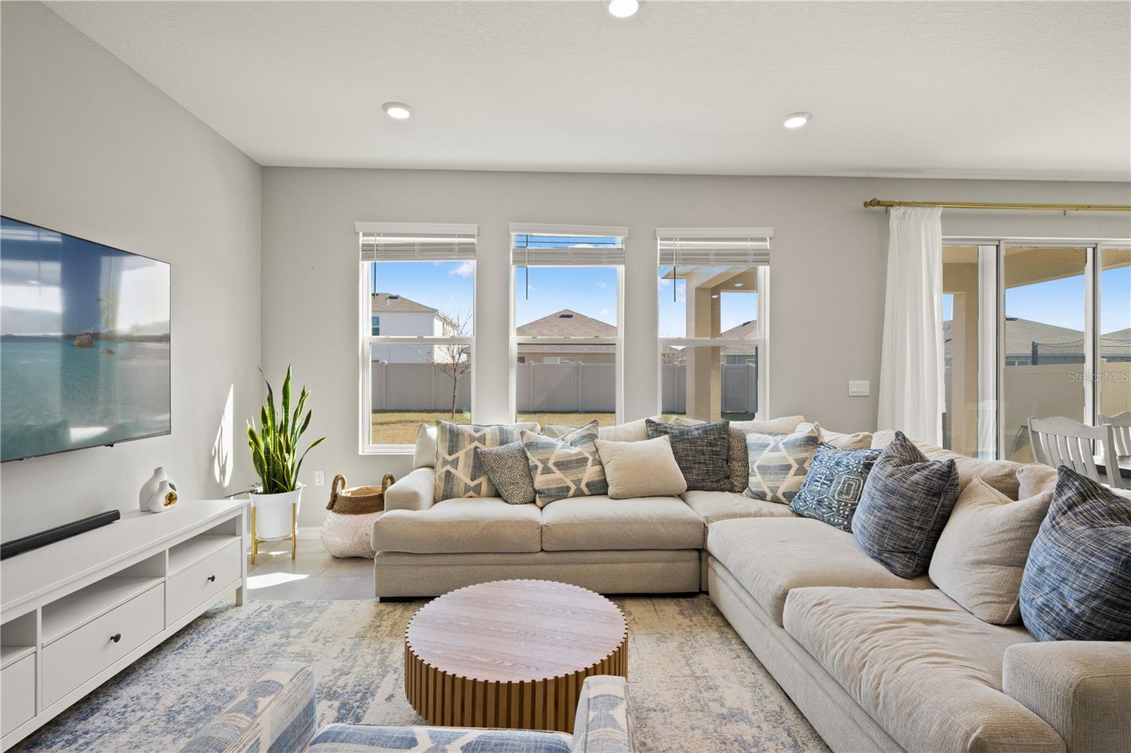 AVALON PARK WEST-NORTH PH 2 4 5 - Residential