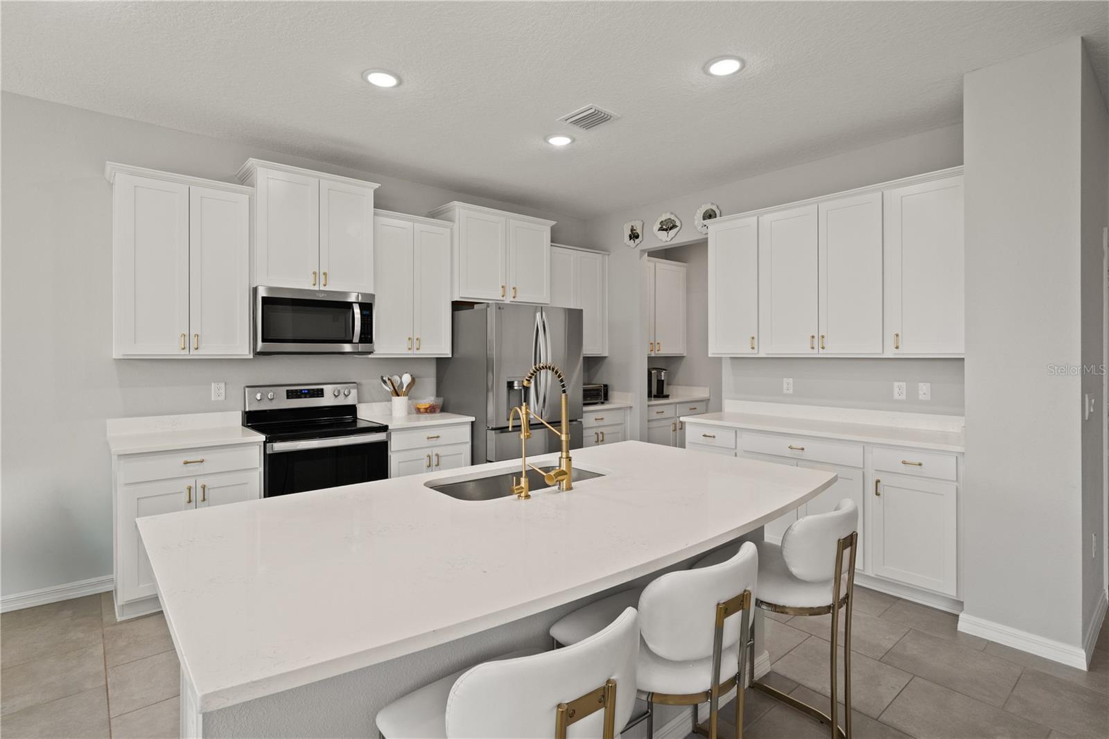 AVALON PARK WEST-NORTH PH 2 4 5 - Residential