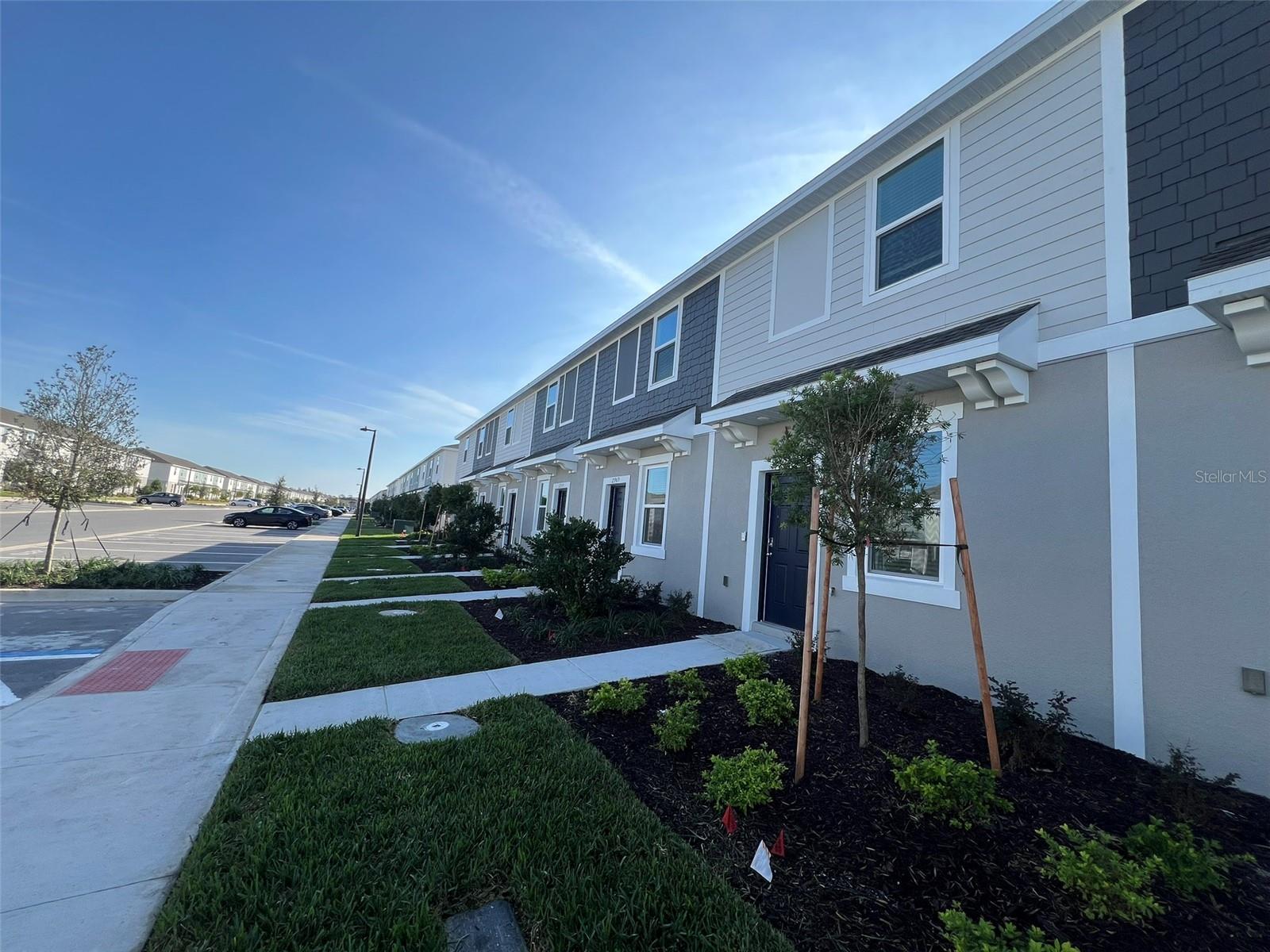 WESTVIEW PH 3 POD - Residential Lease