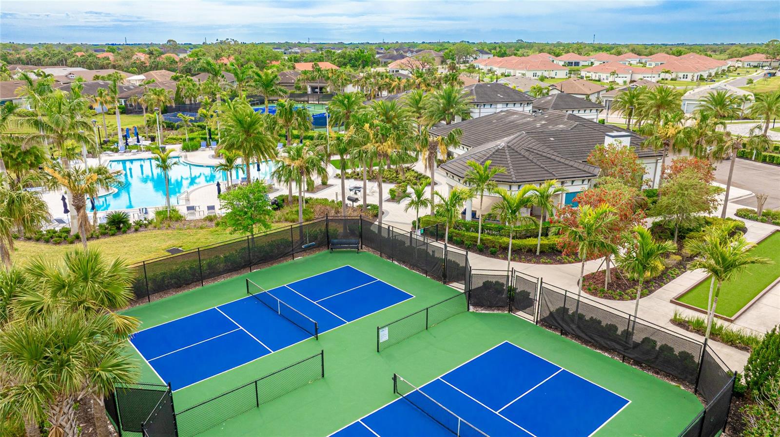 SUNRISE PRESERVE - Residential