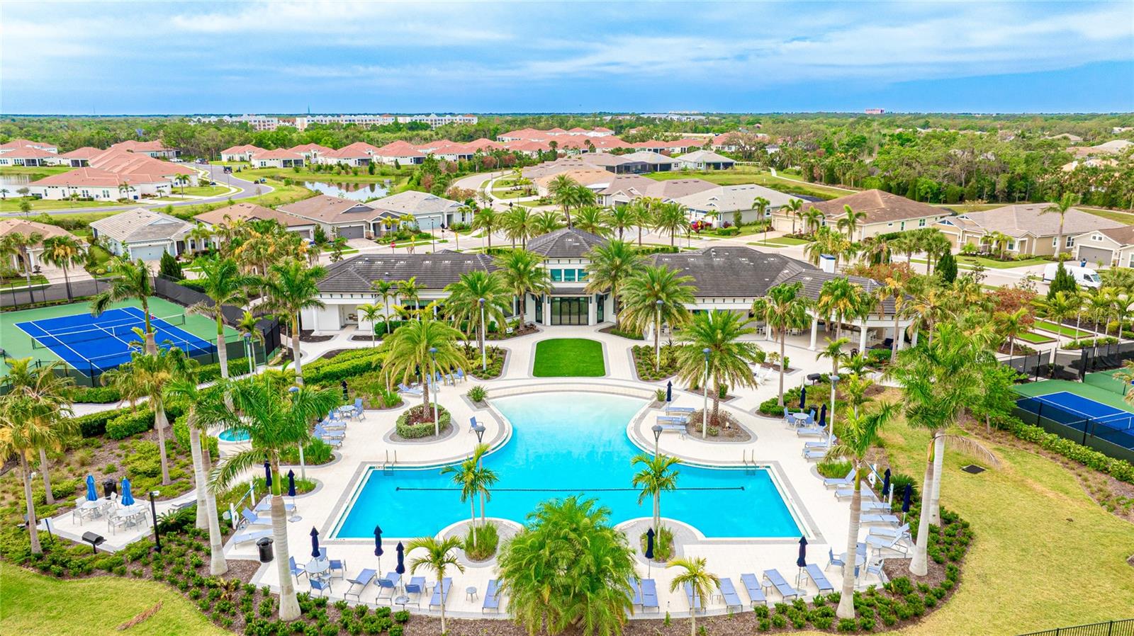 SUNRISE PRESERVE - Residential