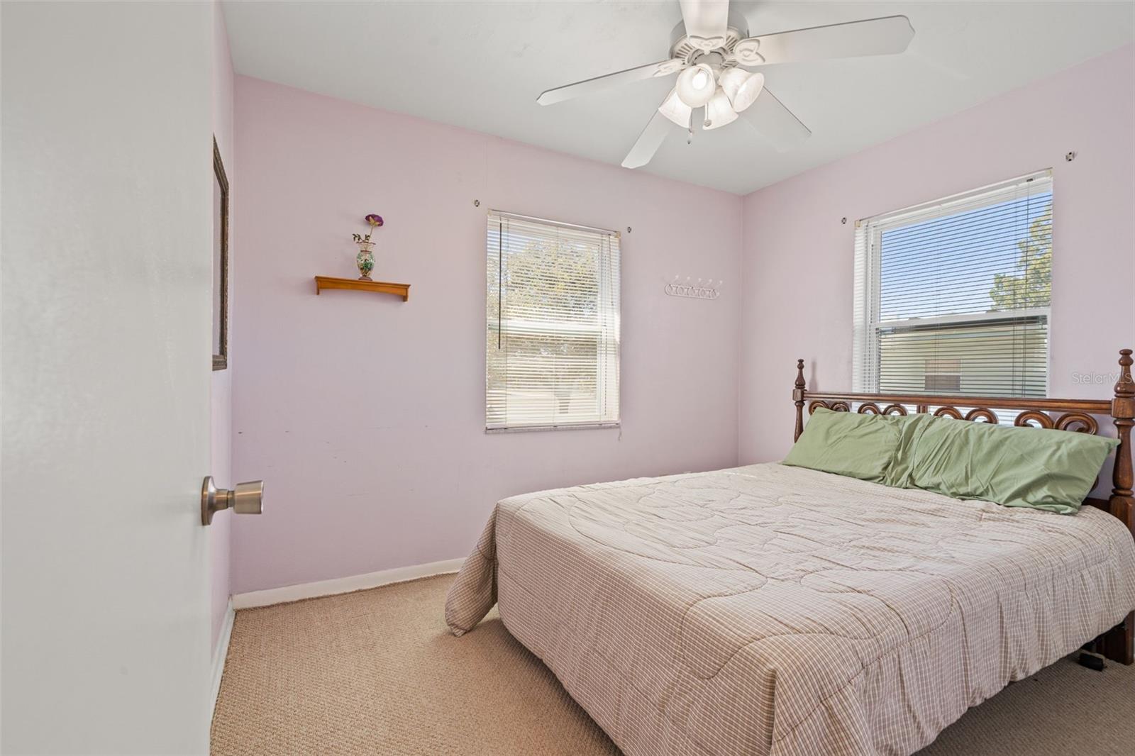 SPRING HILL UNIT 1 BLK 50 LOT 17 - Residential