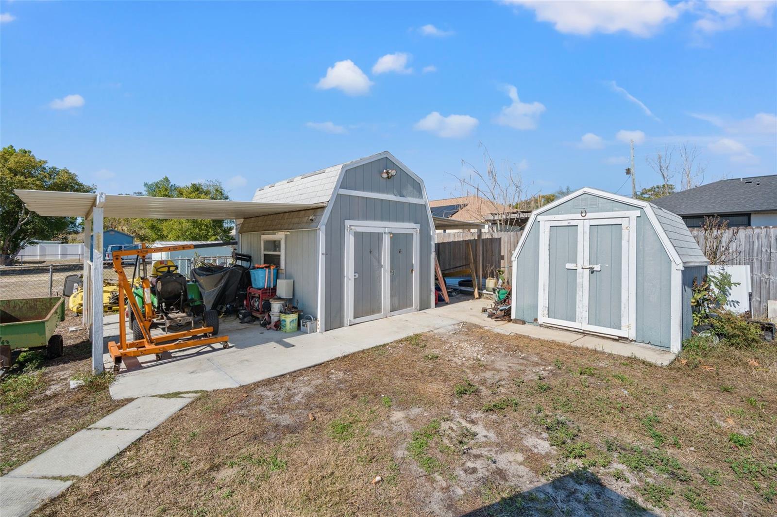 SPRING HILL UNIT 1 BLK 50 LOT 17 - Residential