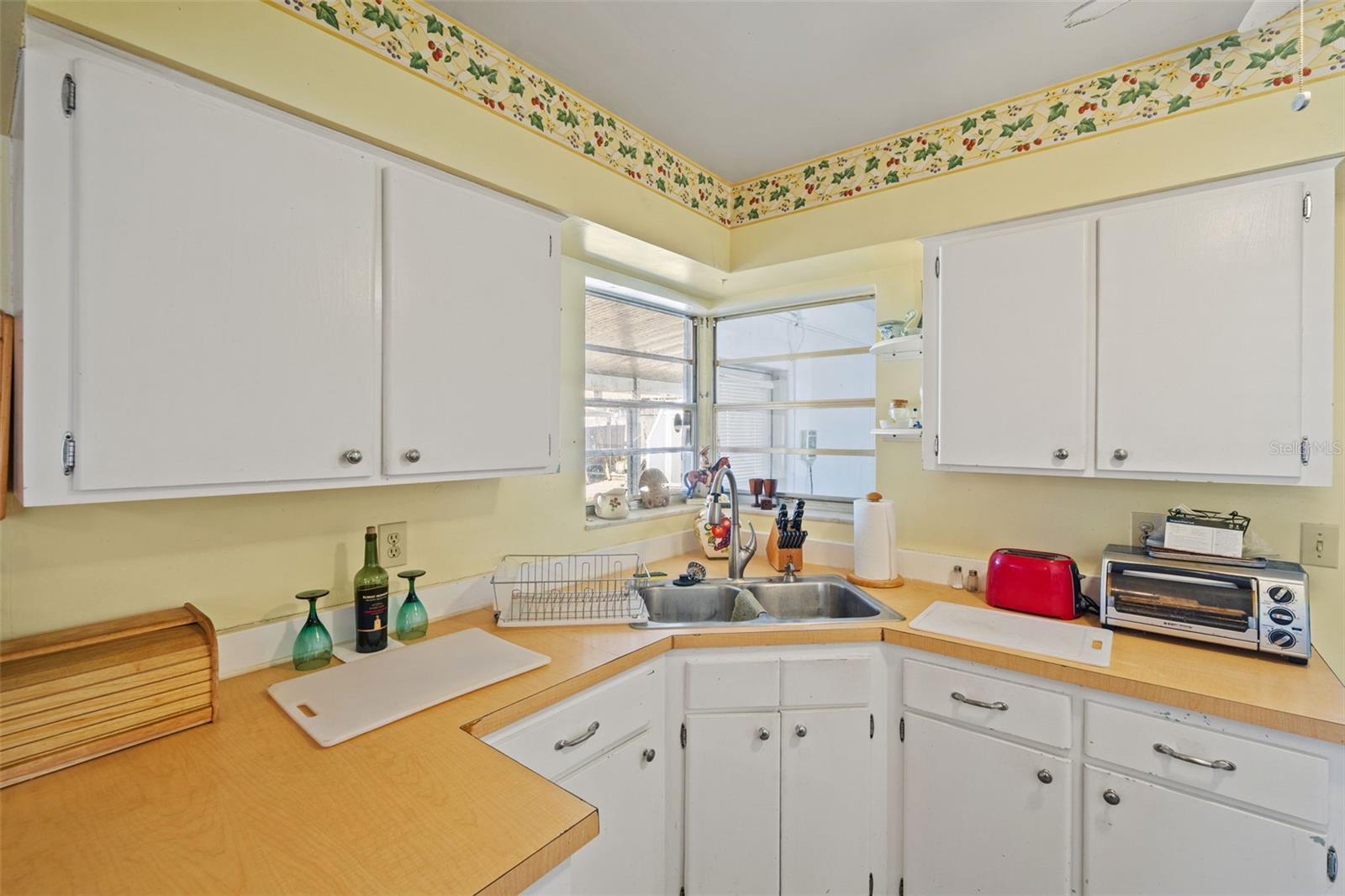 SPRING HILL UNIT 1 BLK 50 LOT 17 - Residential