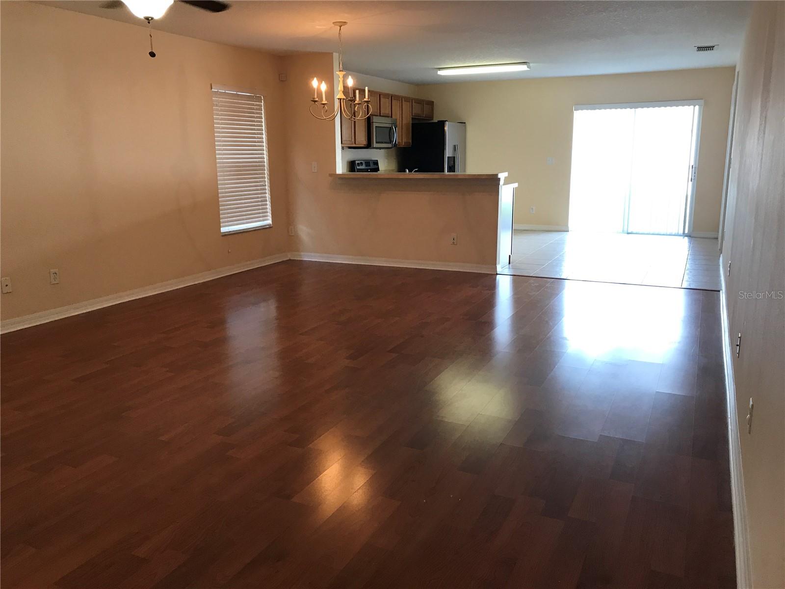 WINDROSE AT SOUTHMEADOW UNIT 2 - Residential Lease