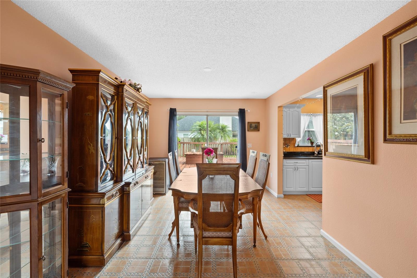 HUNTERS GROVE - Residential