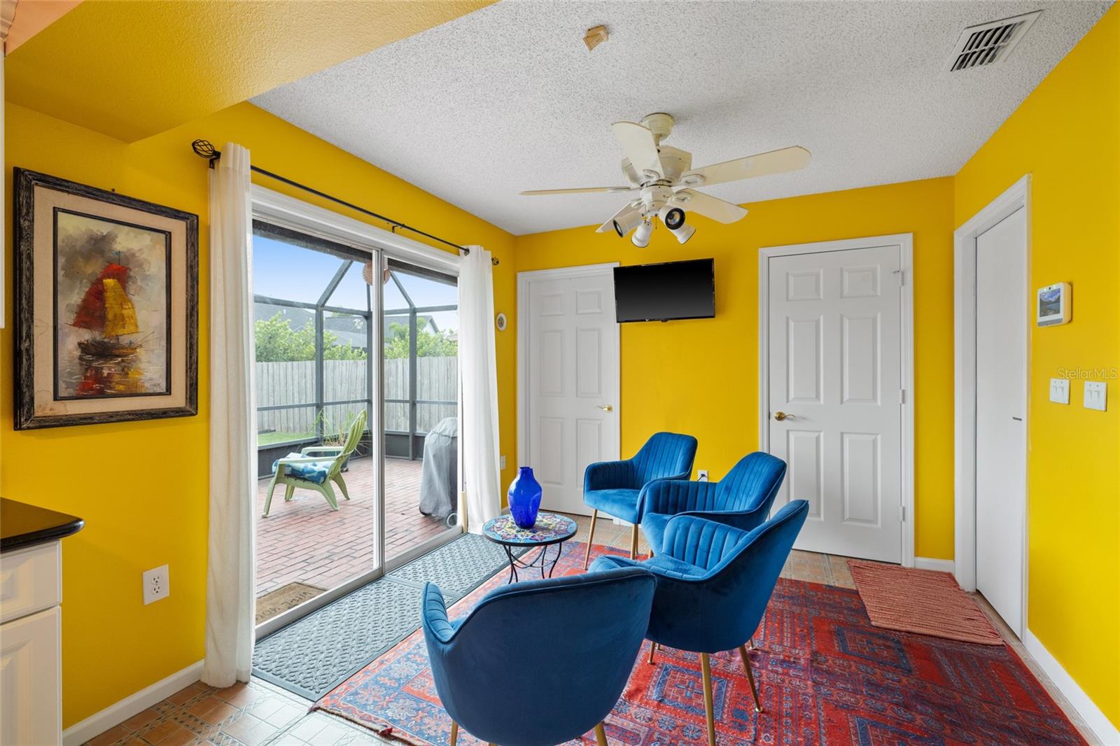 HUNTERS GROVE - Residential