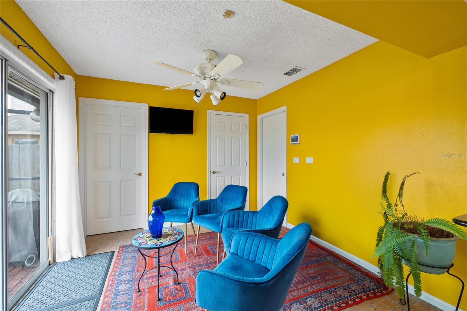 HUNTERS GROVE - Residential