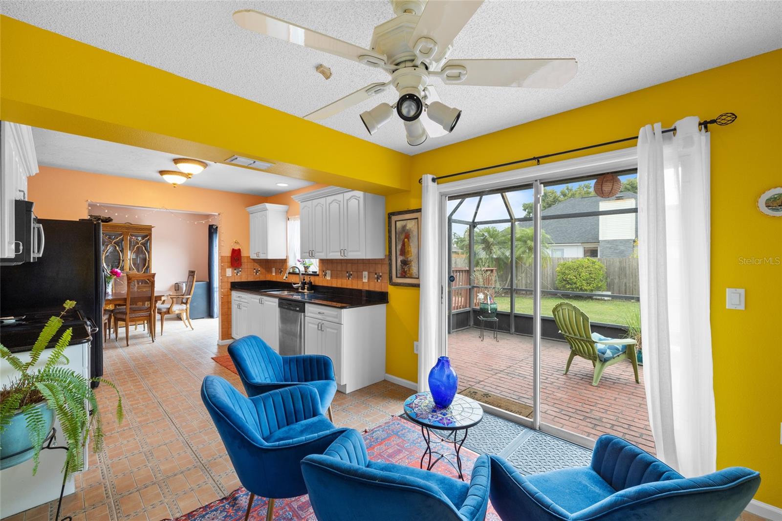 HUNTERS GROVE - Residential