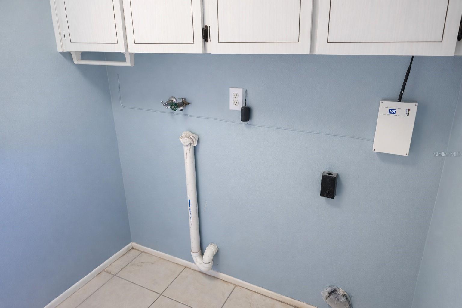 HOLIDAY LAKES WEST - Residential