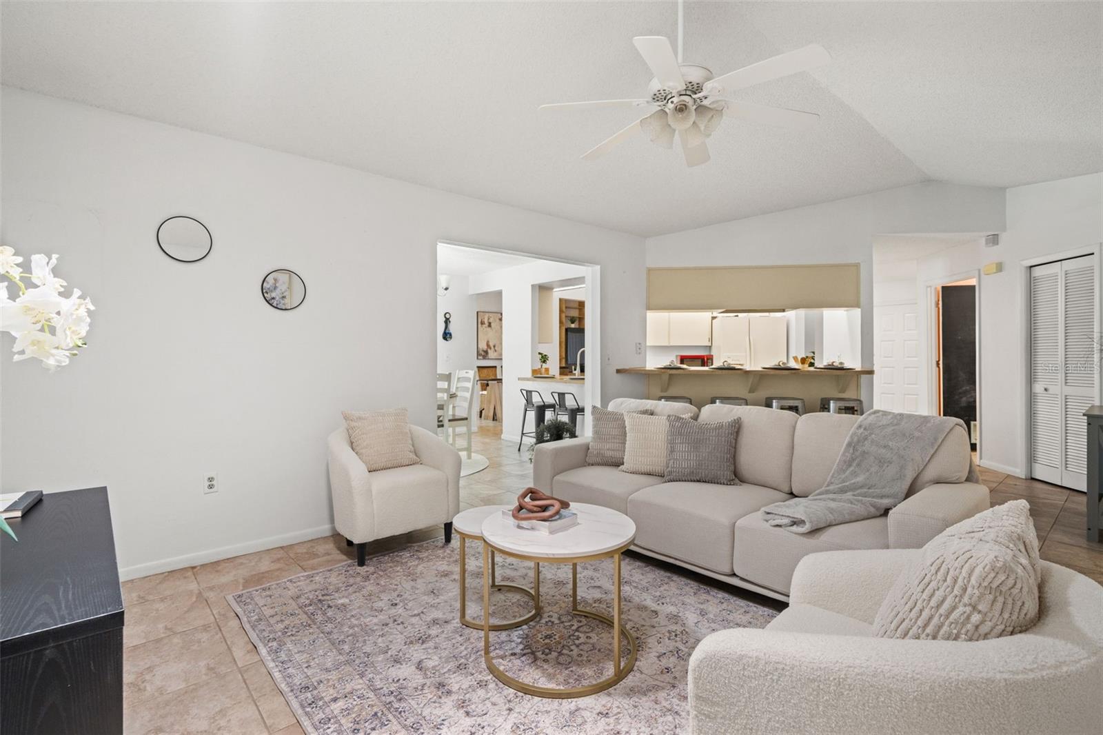 SPRING HILL - Residential