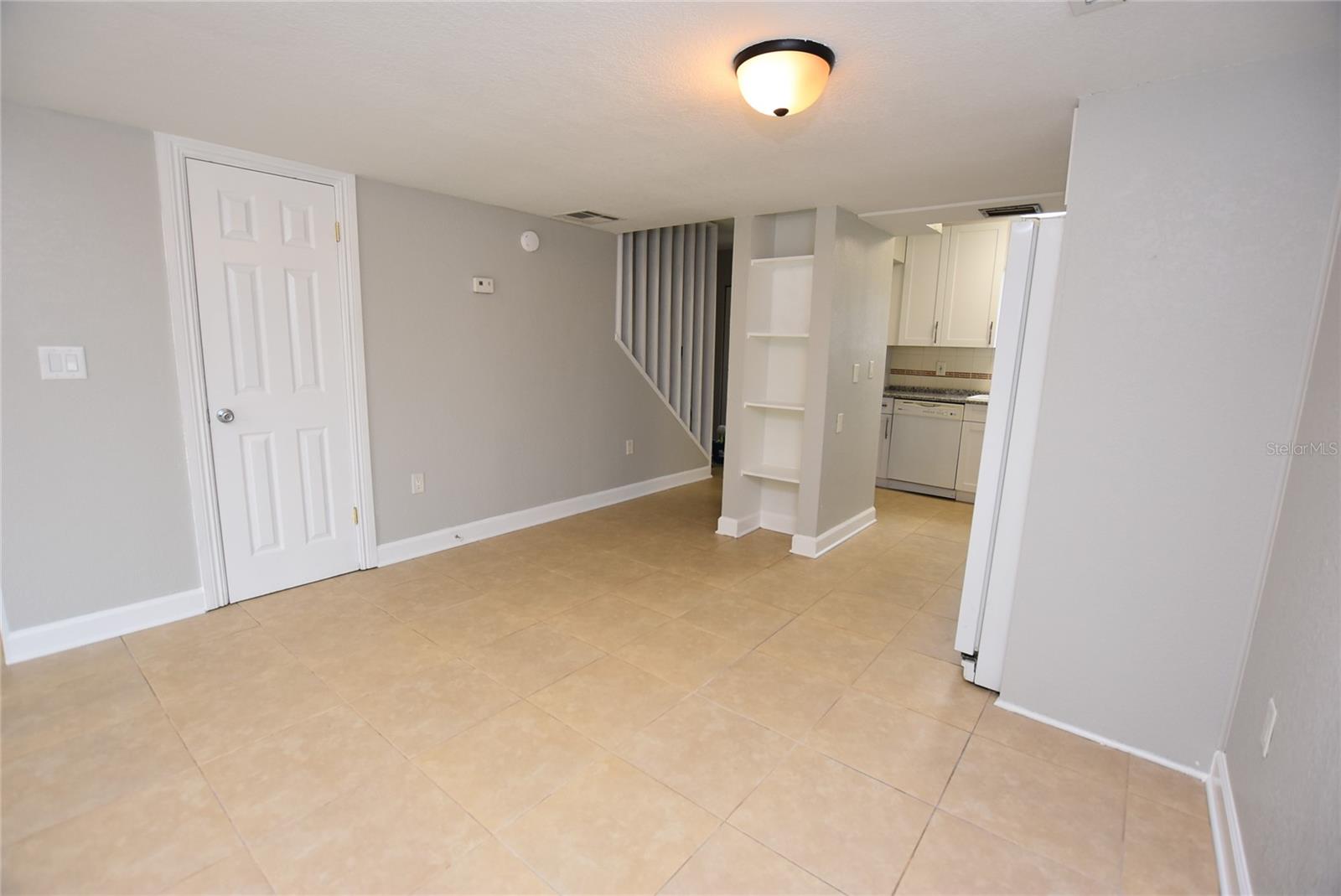 GROVETHE - Residential Lease