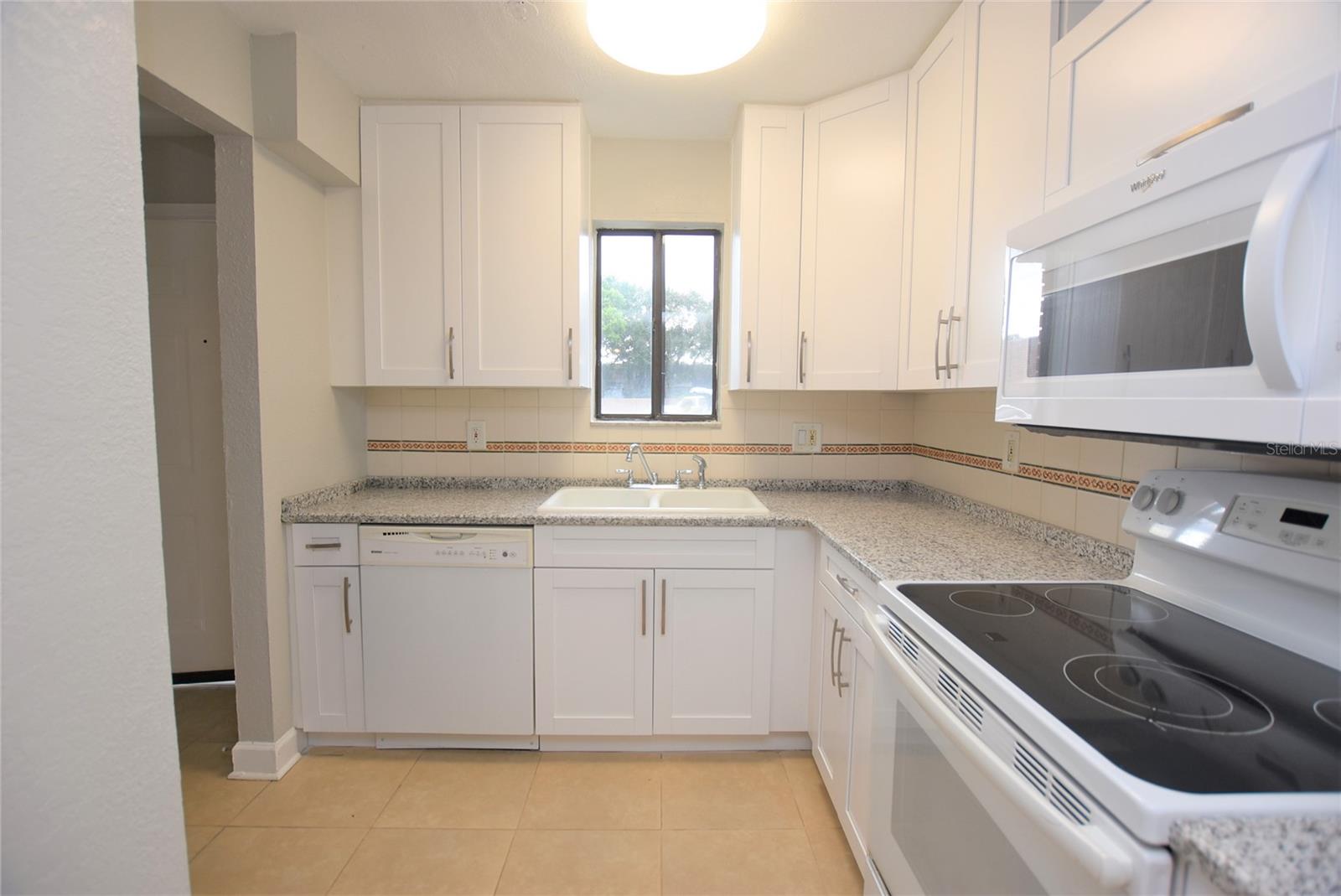 GROVETHE - Residential Lease