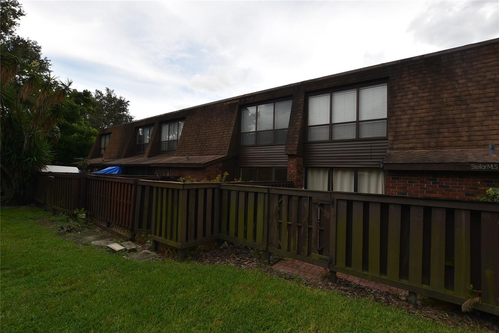 GROVETHE - Residential Lease