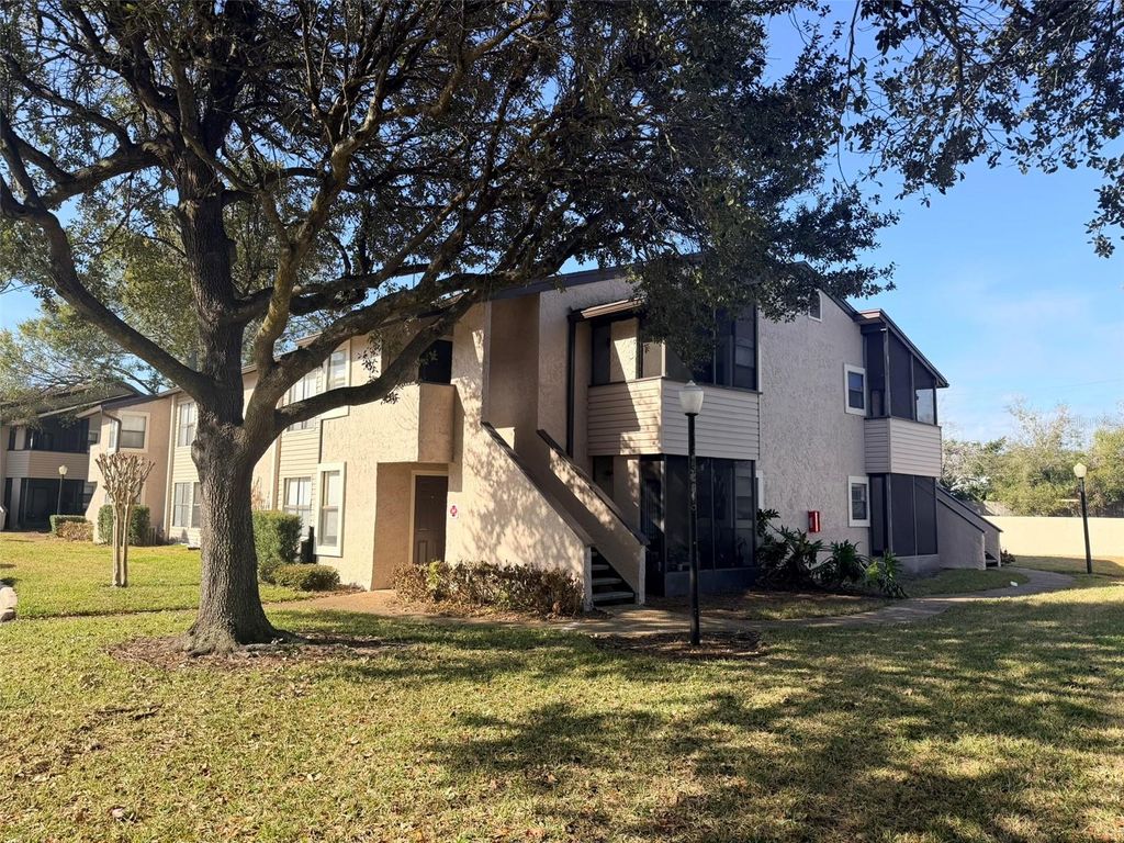 Photo of 2936 Antique Oaks Cir #70, Winter Park, FL 32792 (MLS # O6382466)