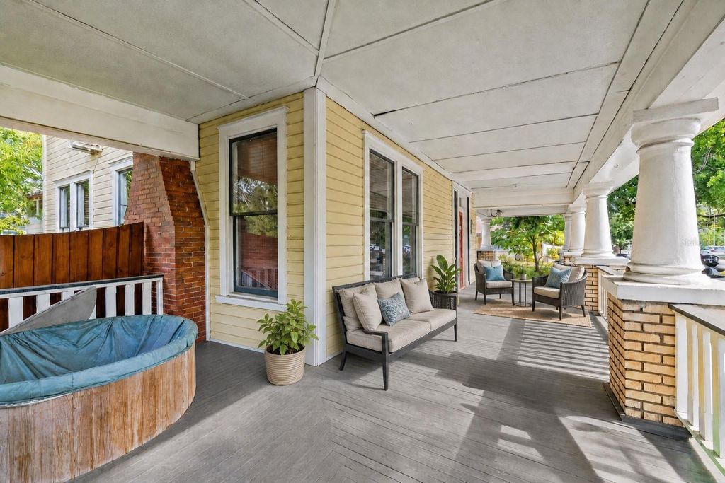 Photo of 5202 N Seminole Avenue, Tampa, FL 33603 (MLS # TB8511284)