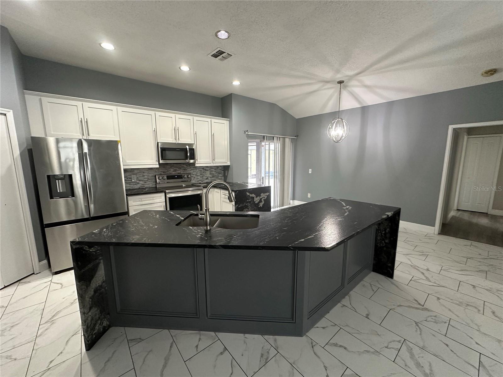 WILLOW CREEK PH 04 - Residential