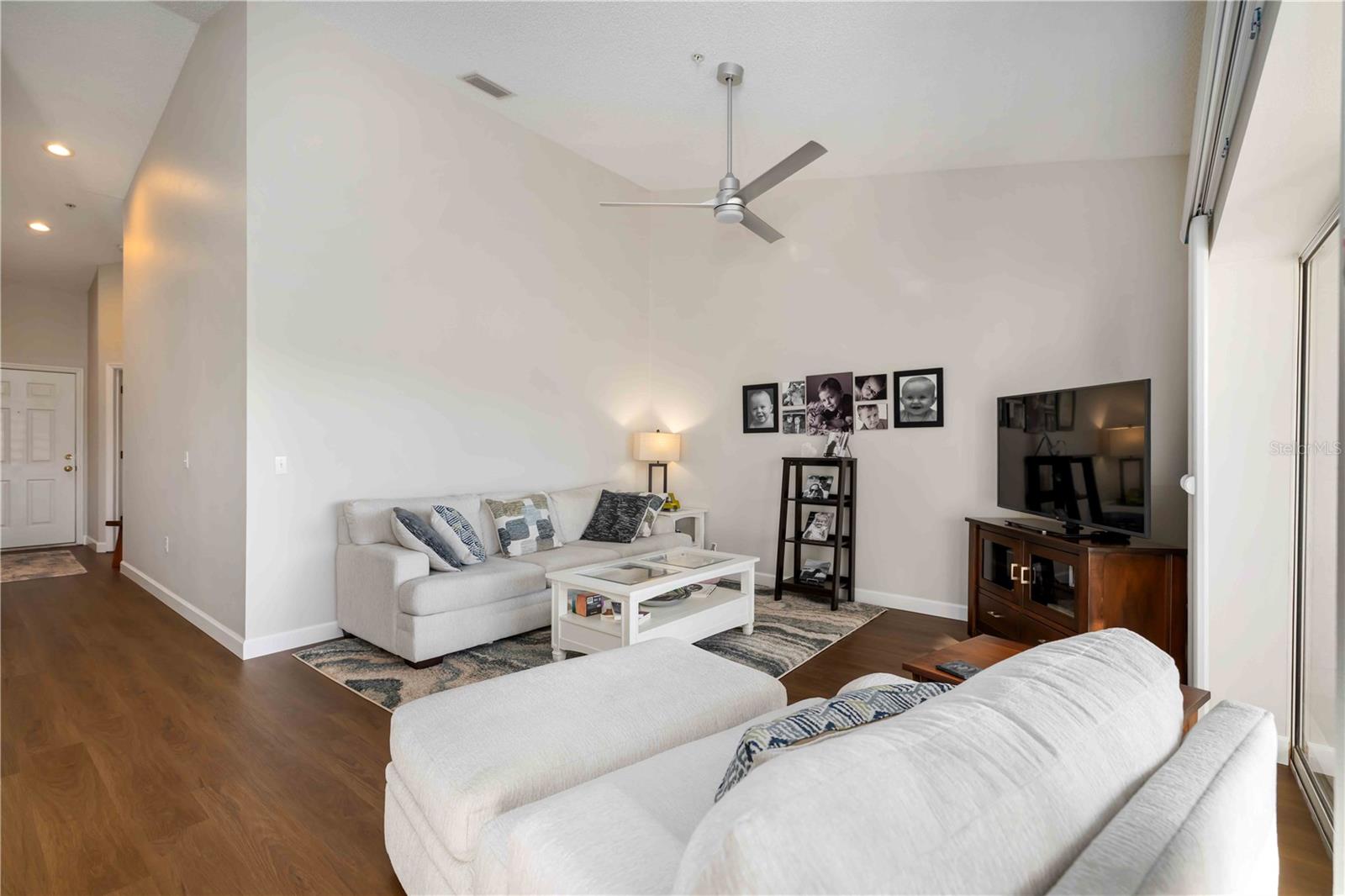 HERITAGE OAKS VERANDA 4 - Residential