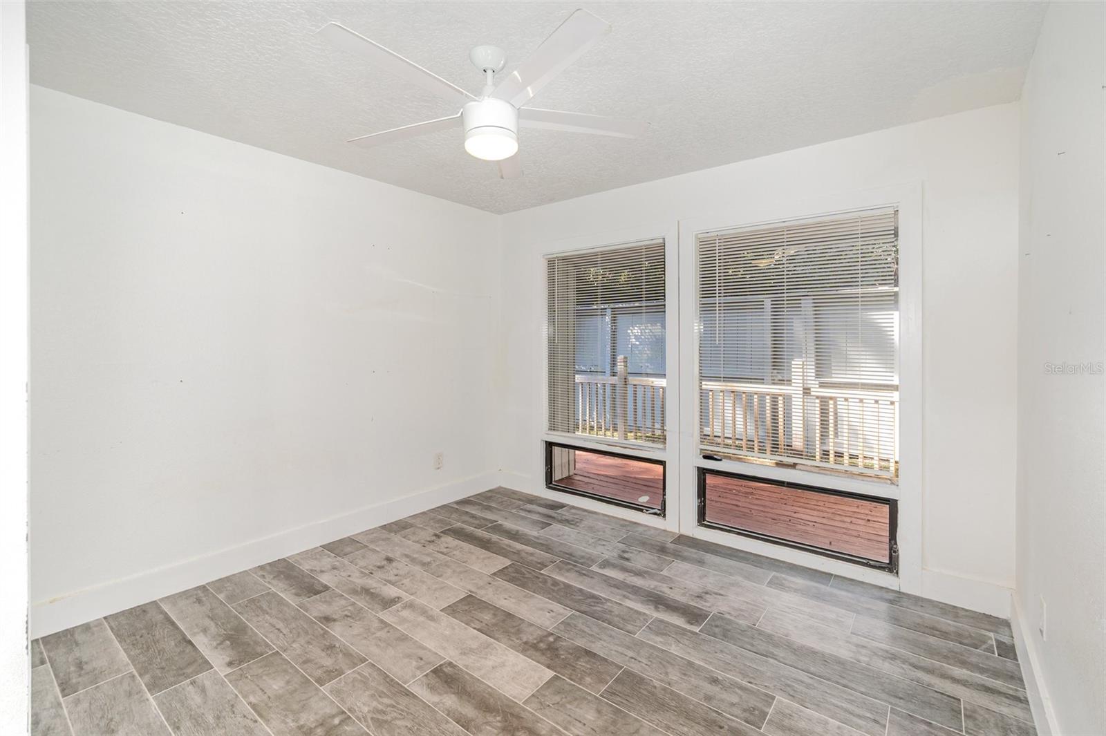 THE SPRINGS - Residential