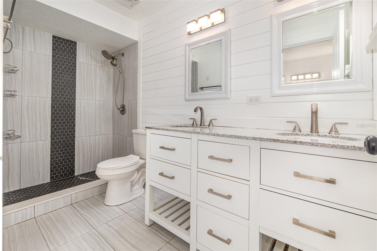 THE SPRINGS - Residential