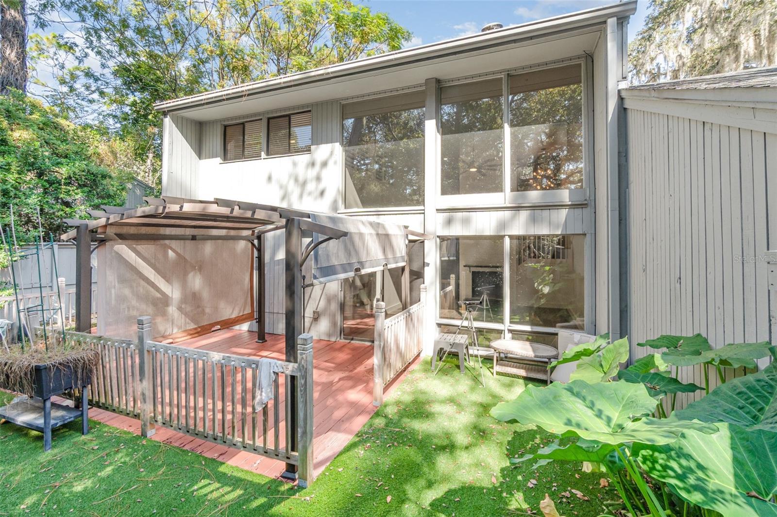 THE SPRINGS - Residential