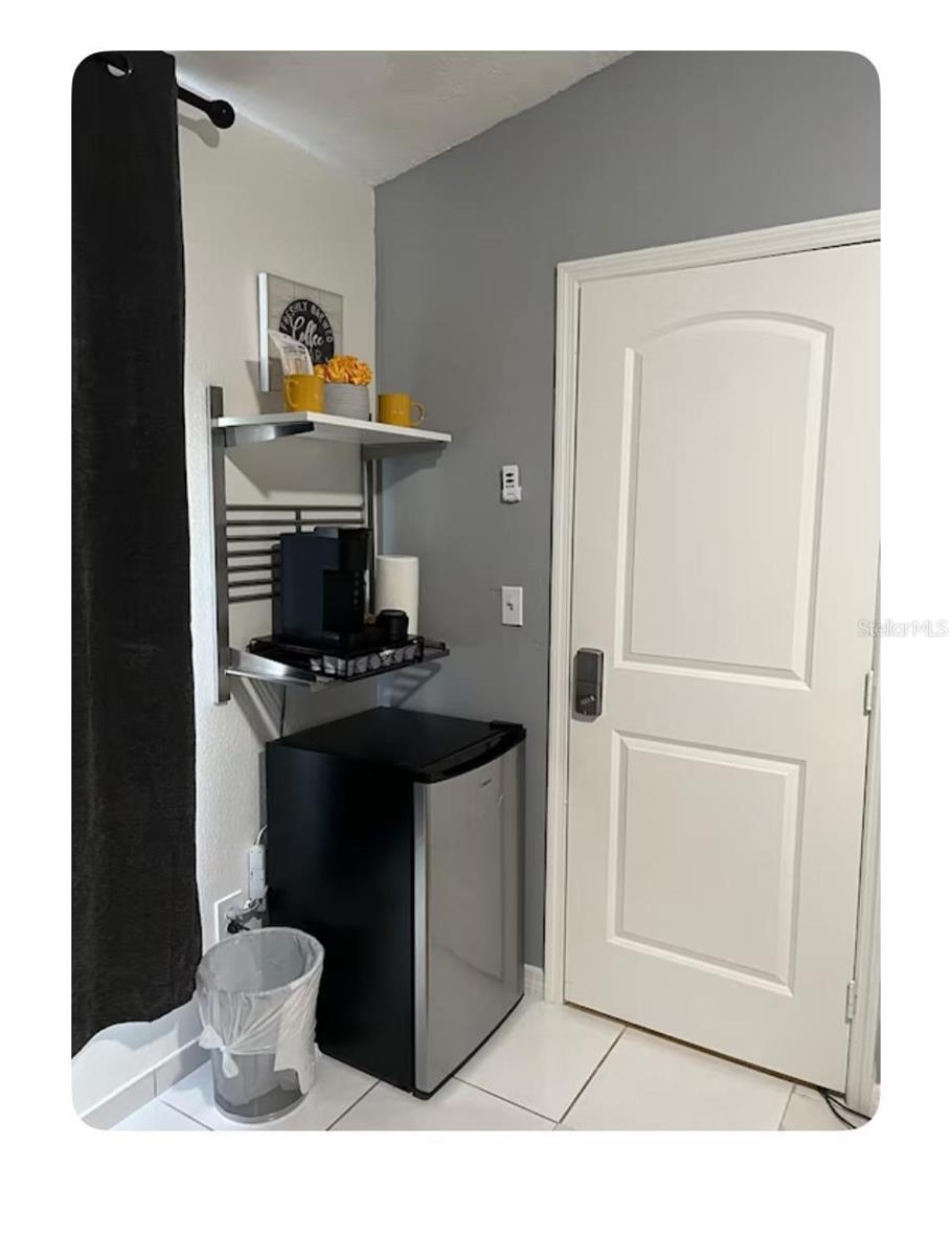 HEATHERSTONE AT CRESCENT LAKES - Residential Lease