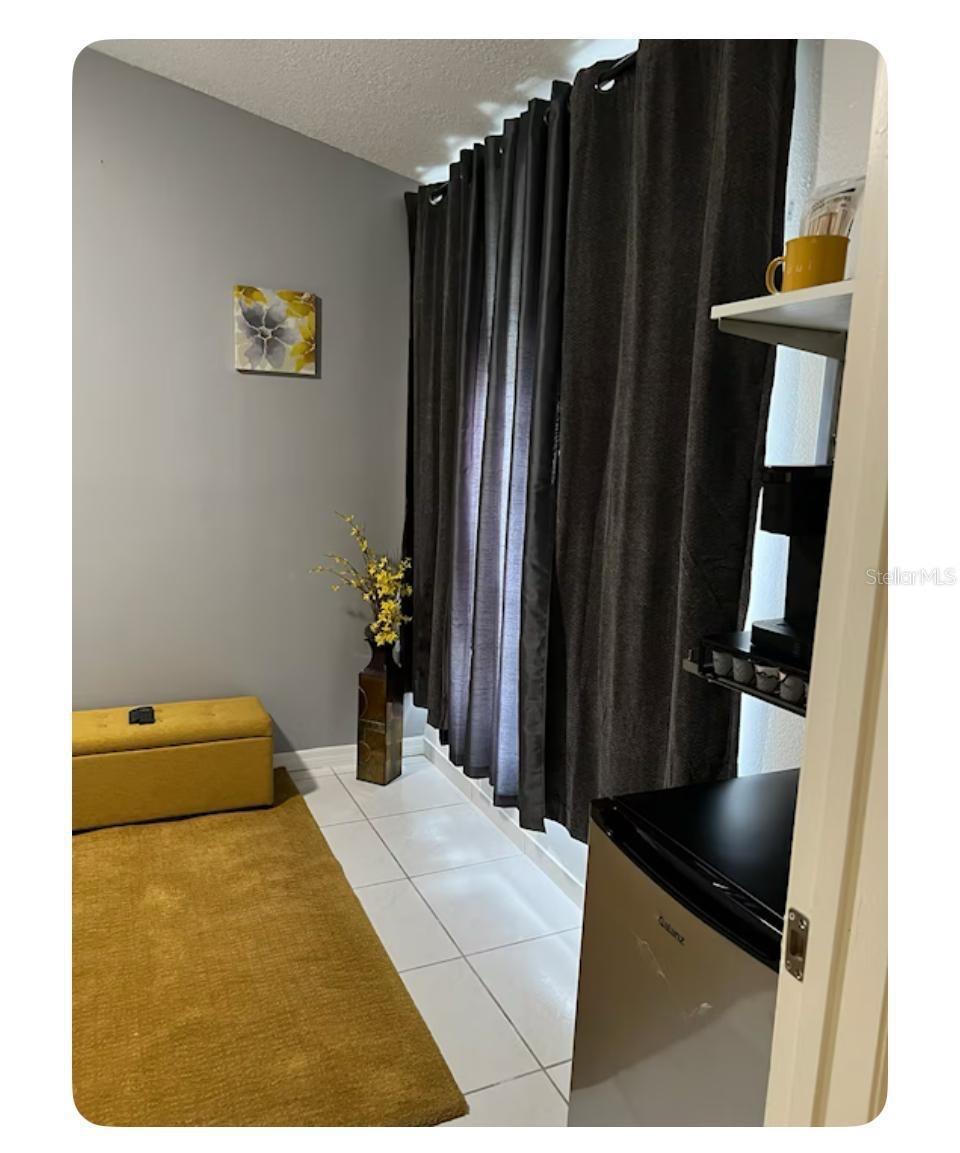 HEATHERSTONE AT CRESCENT LAKES - Residential Lease