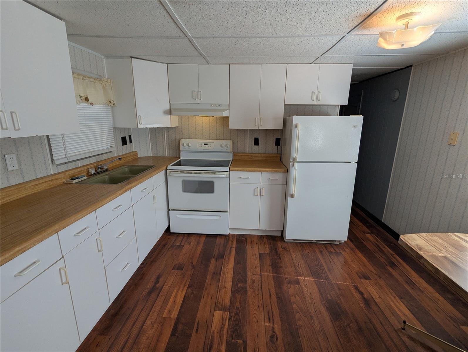 SUWANNEE GARDENS - Residential