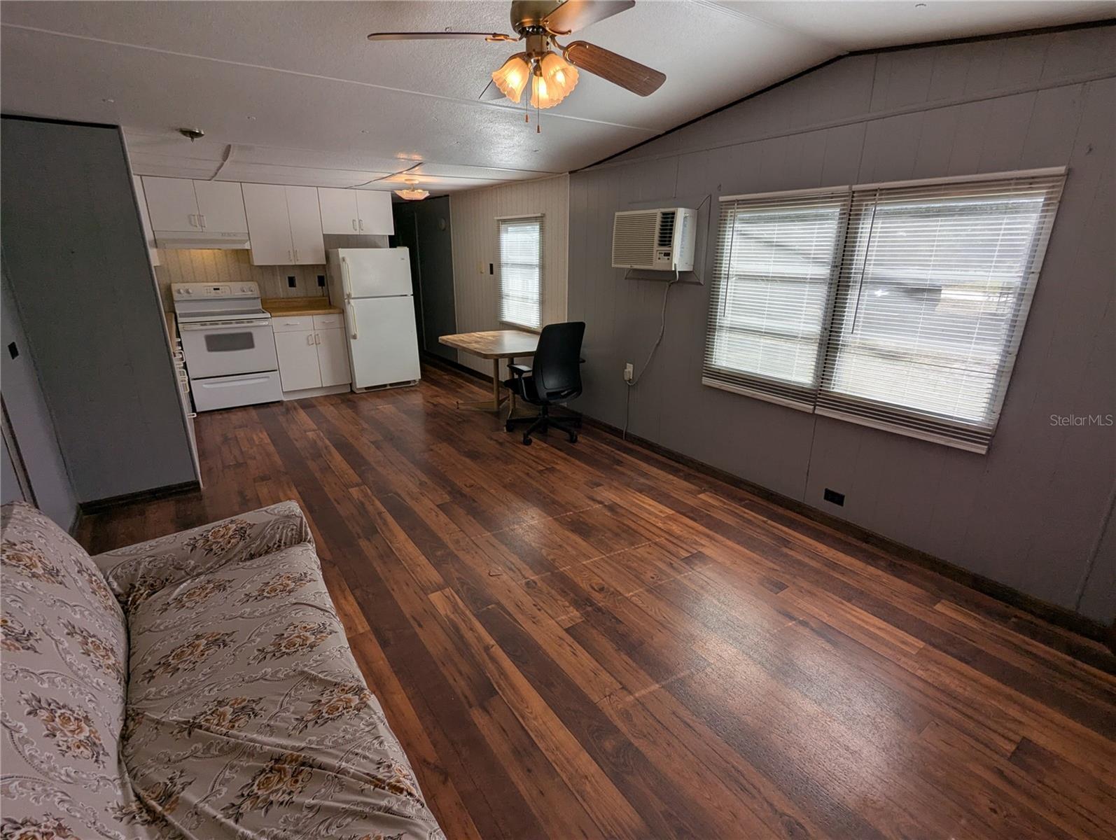 SUWANNEE GARDENS - Residential